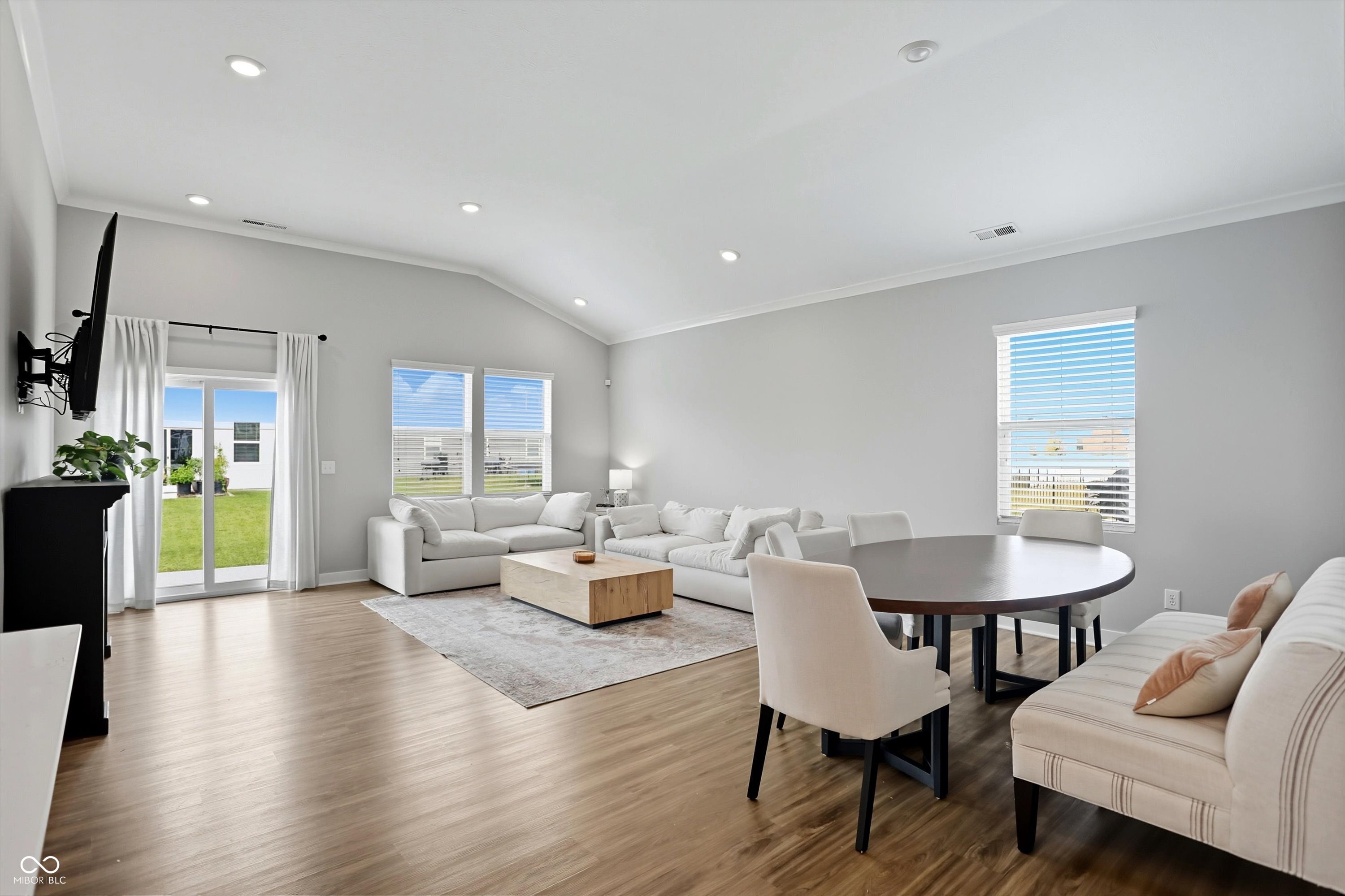 4552 Blacktail Drive