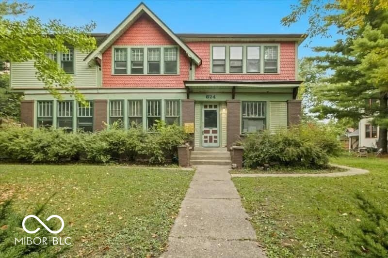 624 Woodruff Place Middle Drive