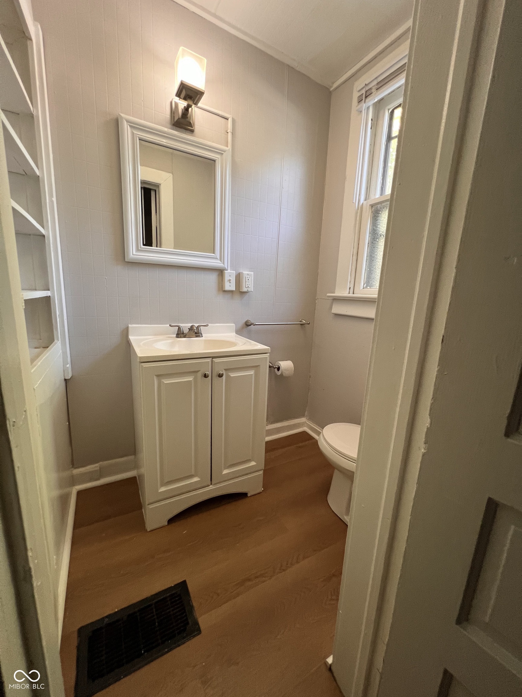 625 Woodruff Place Middle Drive