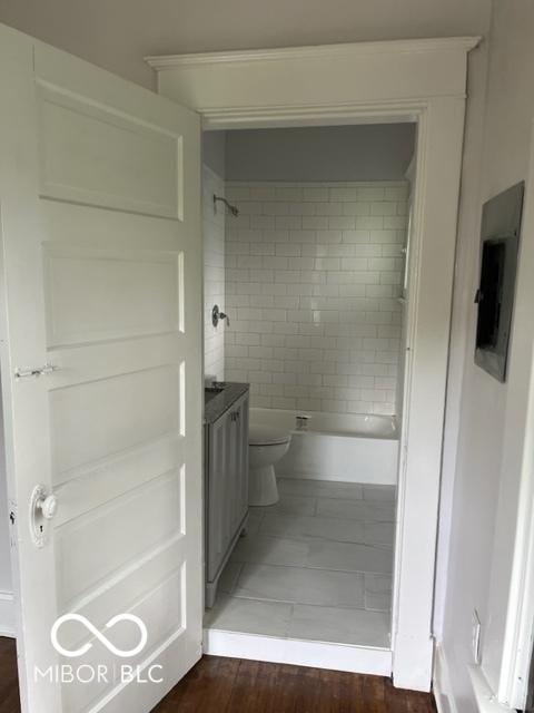 625 Woodruff Place Middle Drive