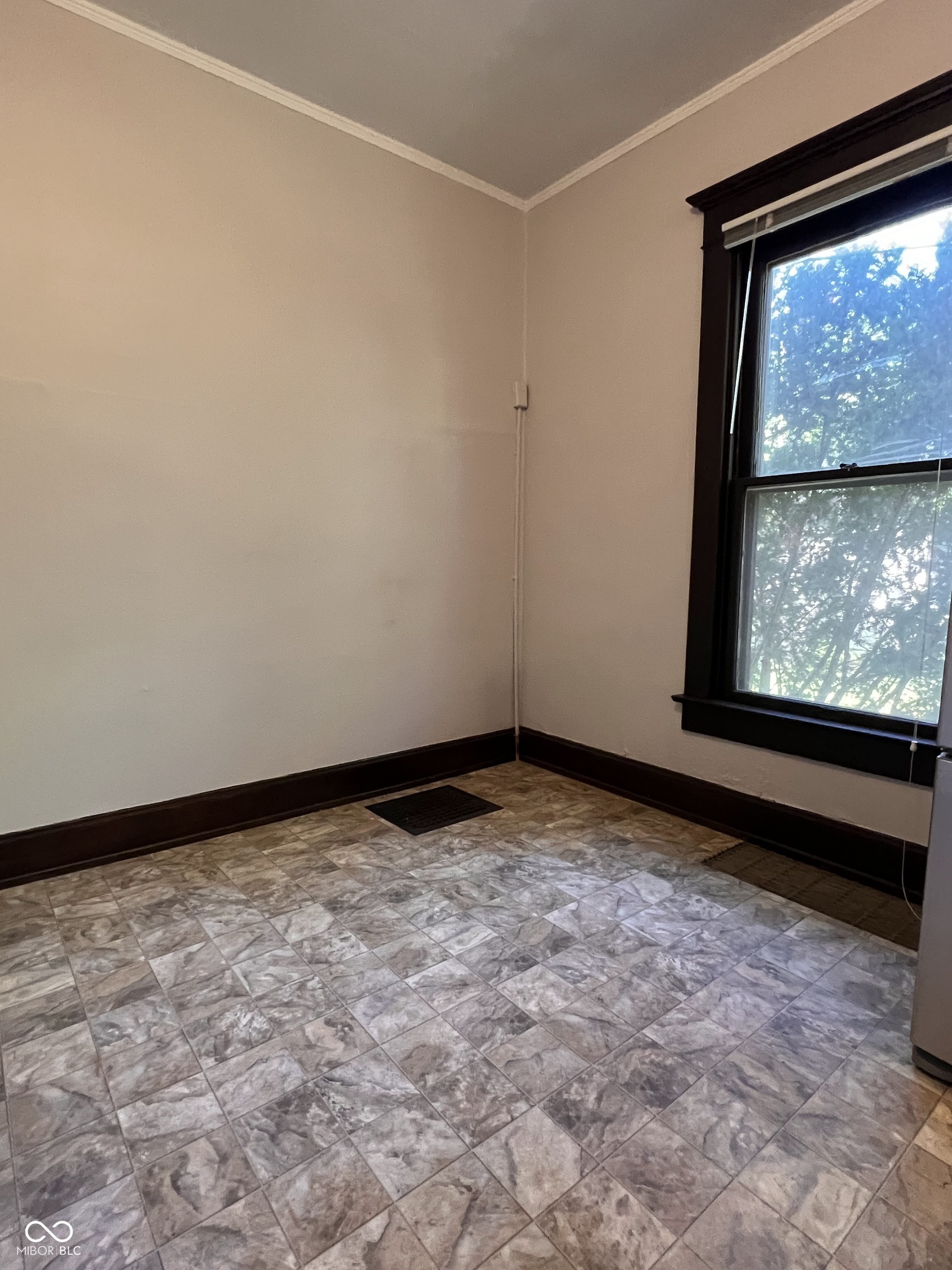 625 Woodruff Place Middle Drive