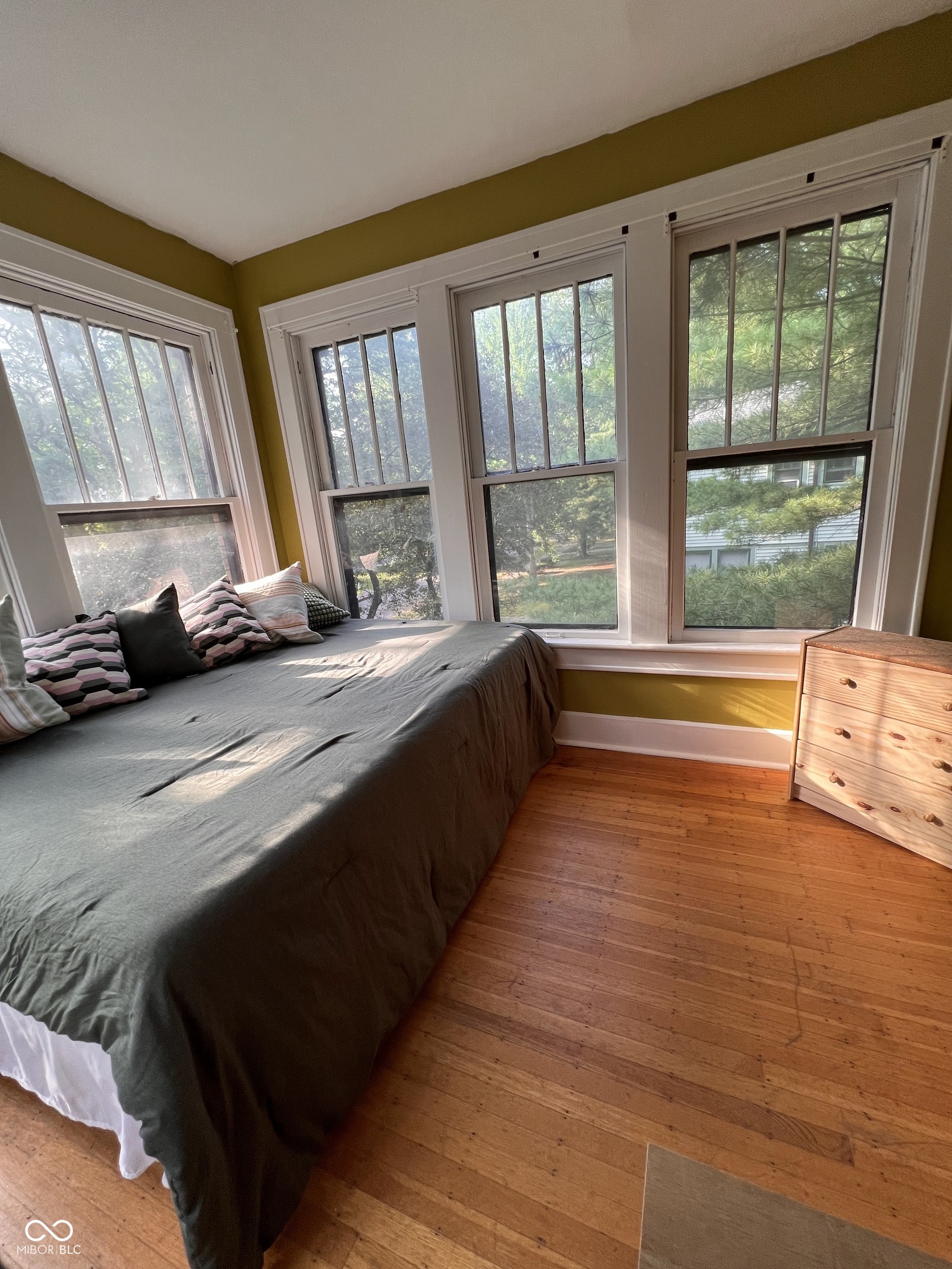 640 Woodruff Place Middle Drive