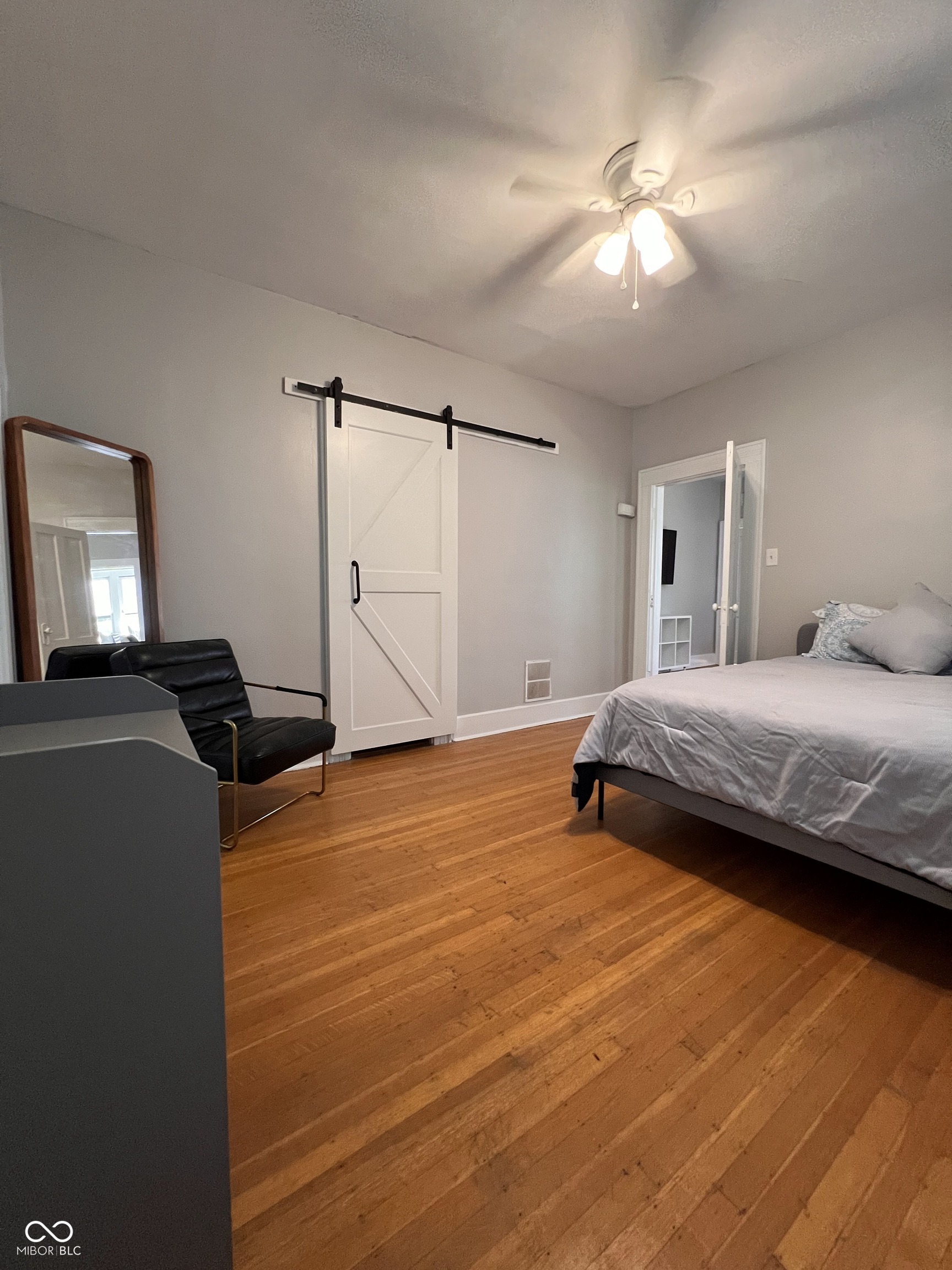 640 Woodruff Place Middle Drive