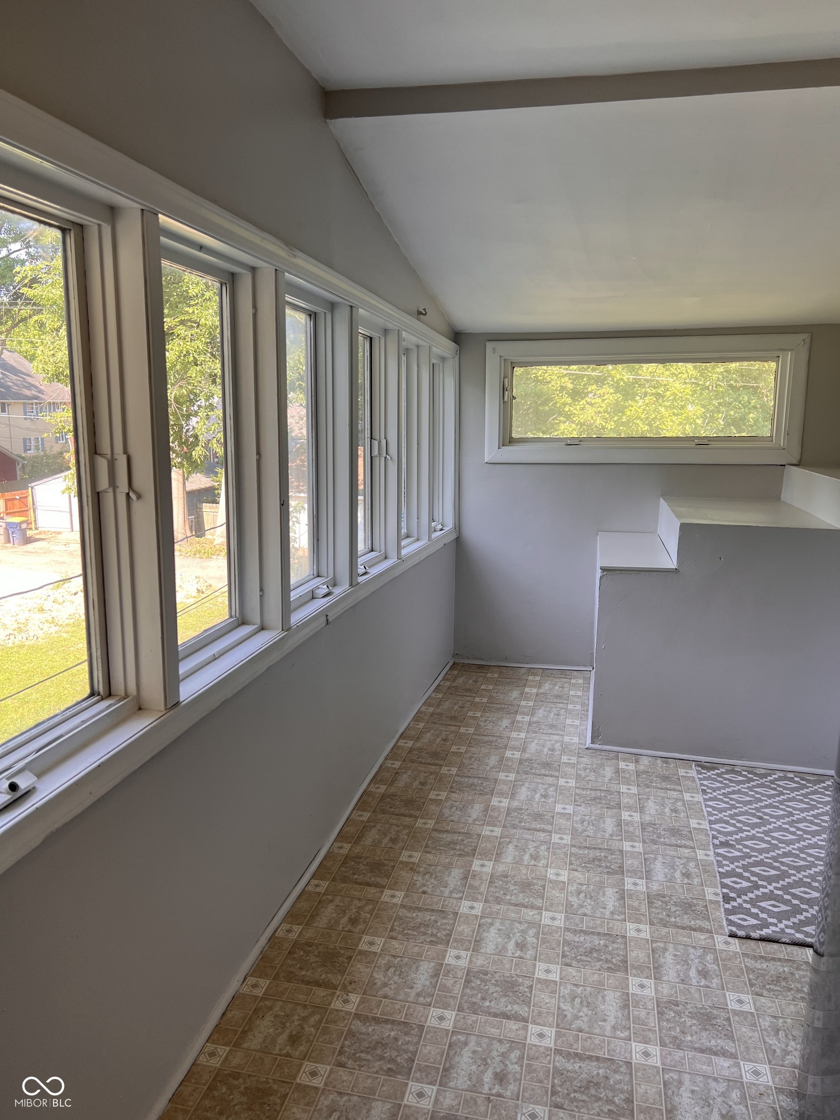 640 Woodruff Place Middle Drive