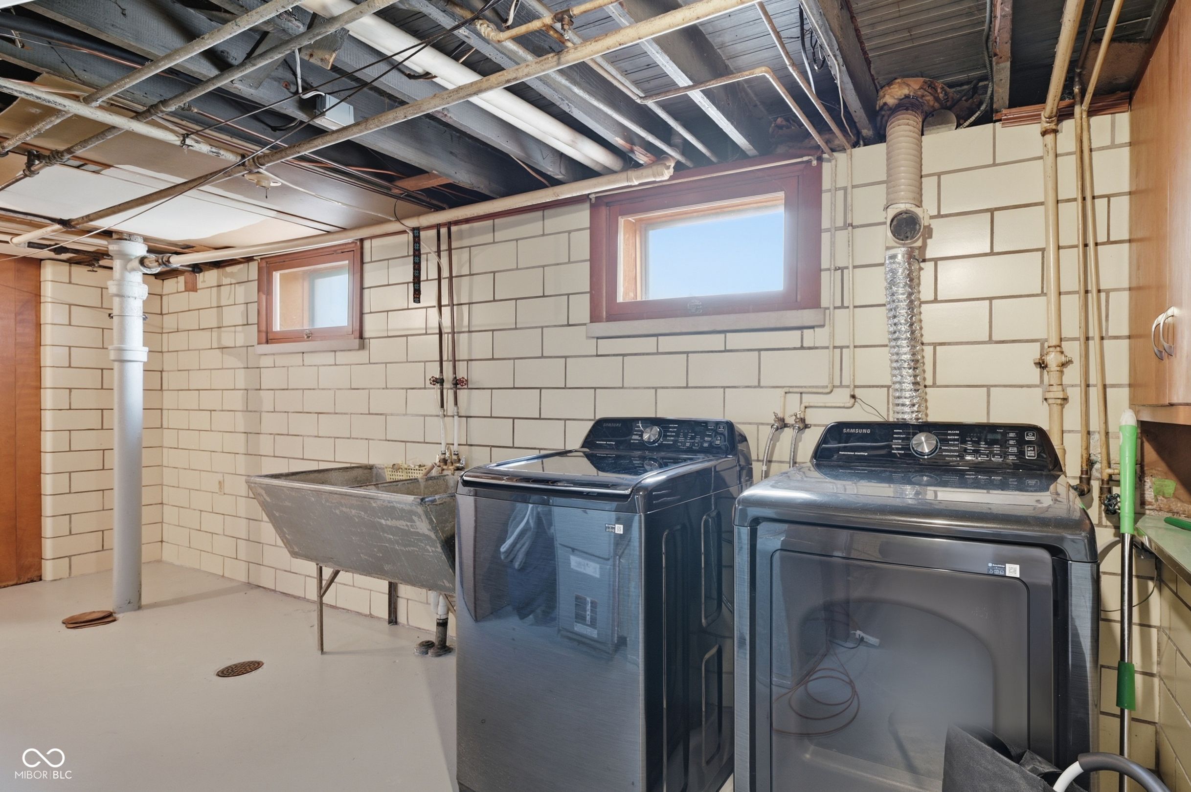 2502 S Delaware Street