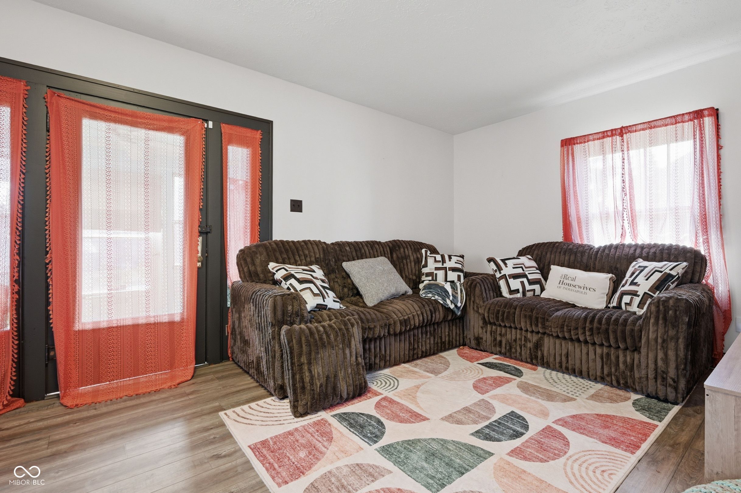 2502 S Delaware Street