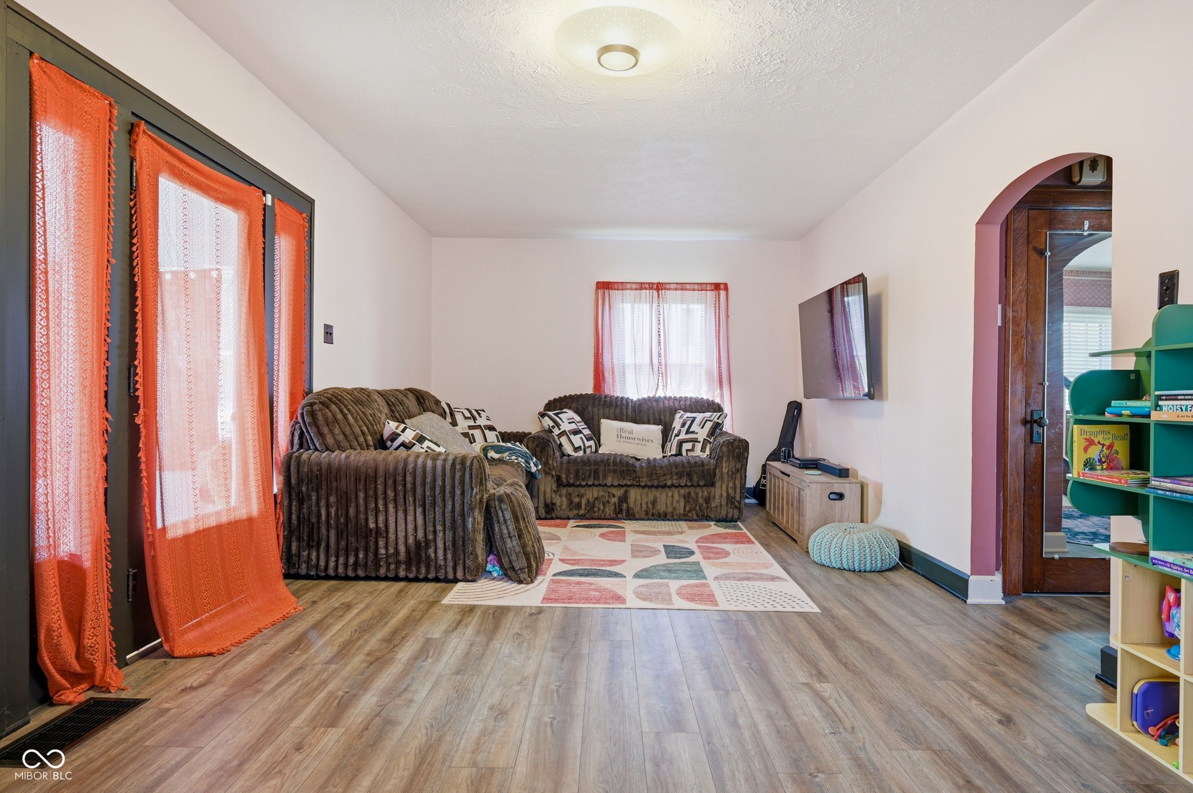 2502 S Delaware Street