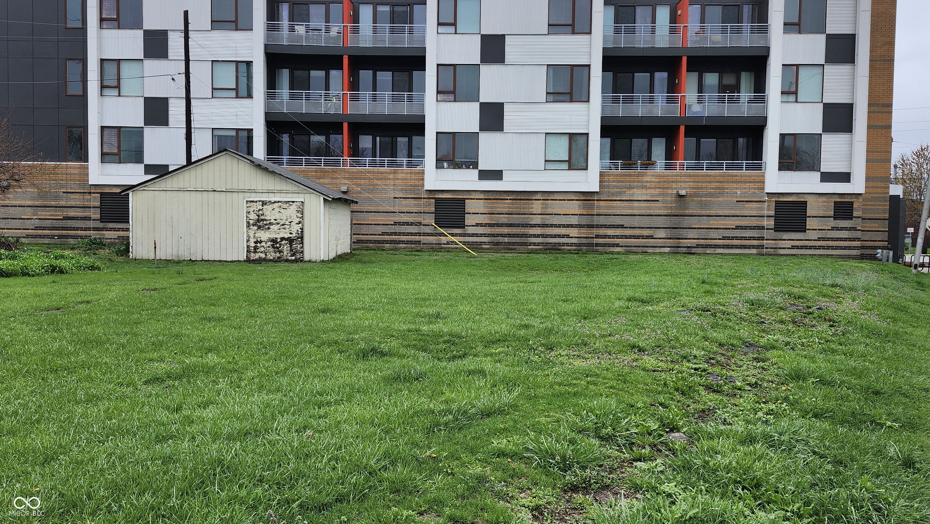 734 E McCarty Street