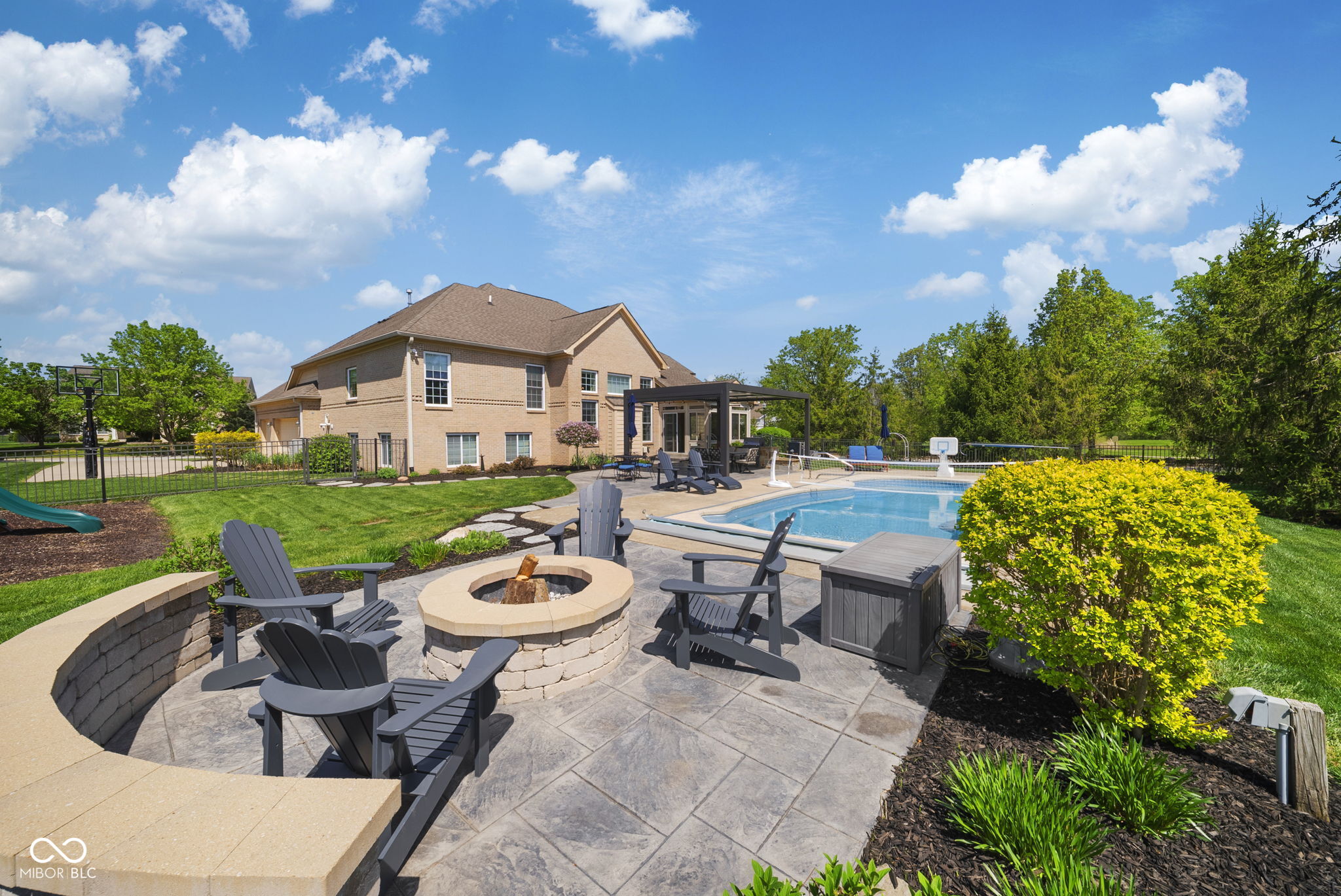 8921 Forest Willow Drive