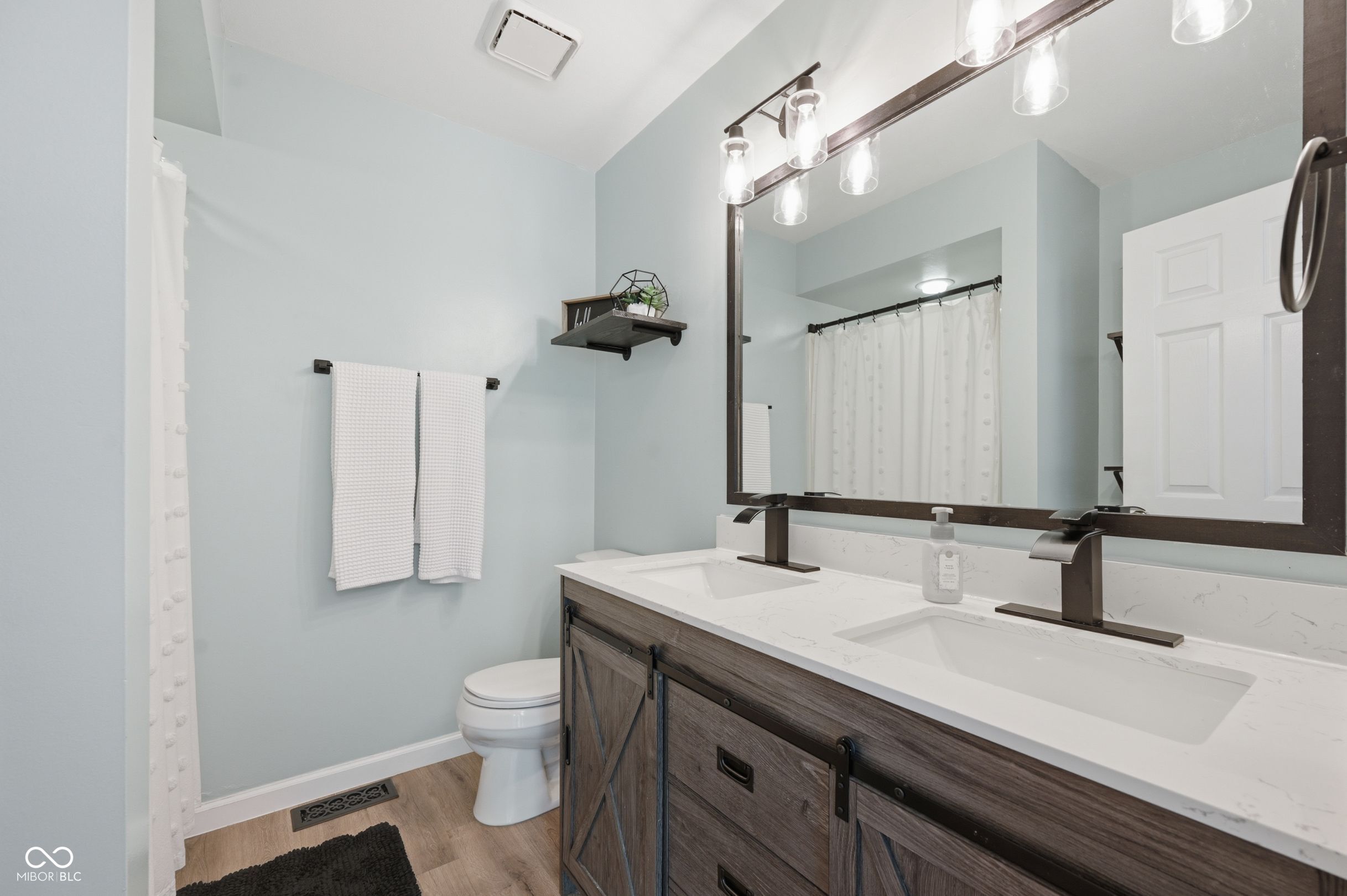 8321 Gallant Fox Drive