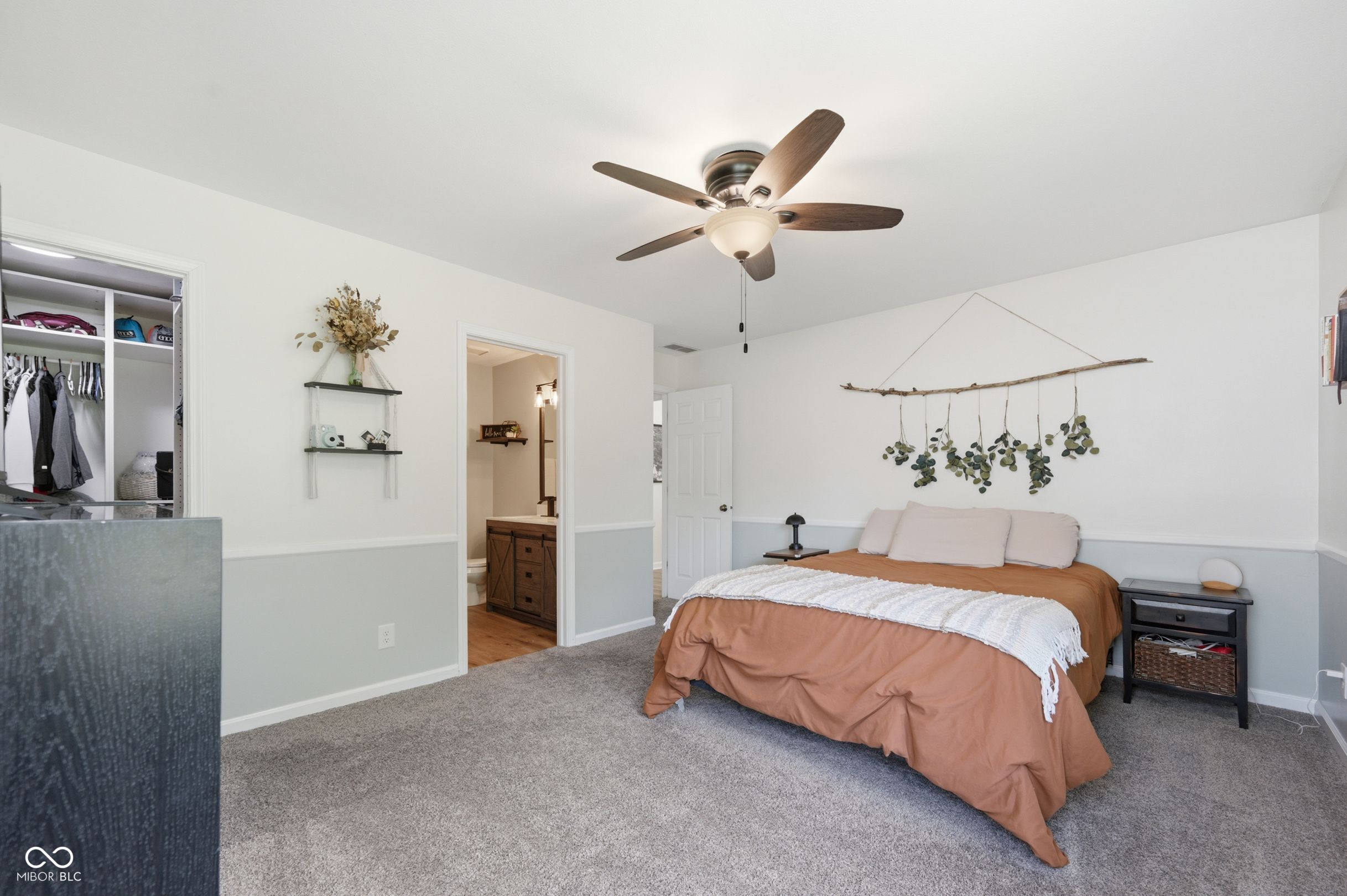 8321 Gallant Fox Drive