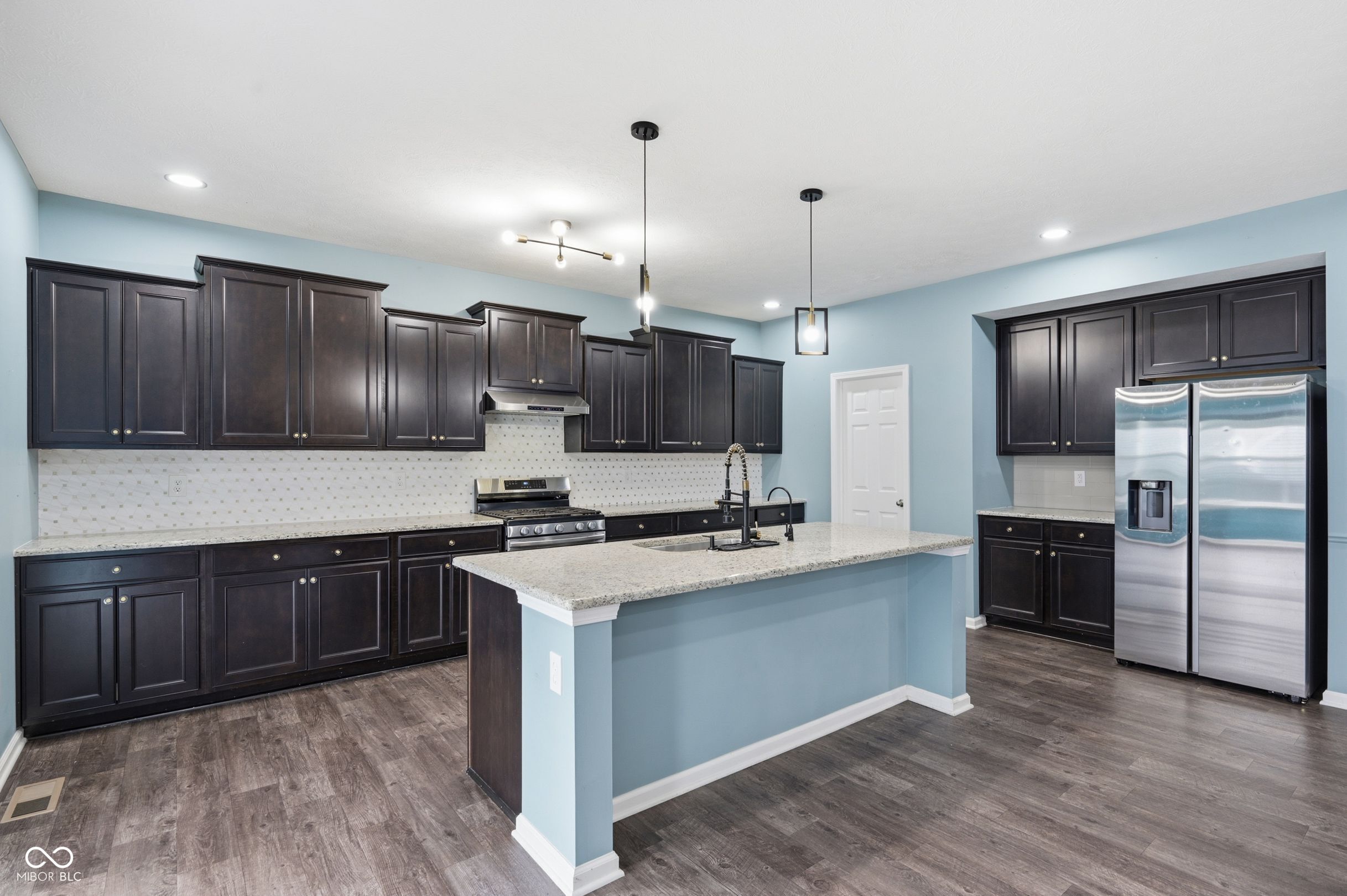 884 Capricorn Drive