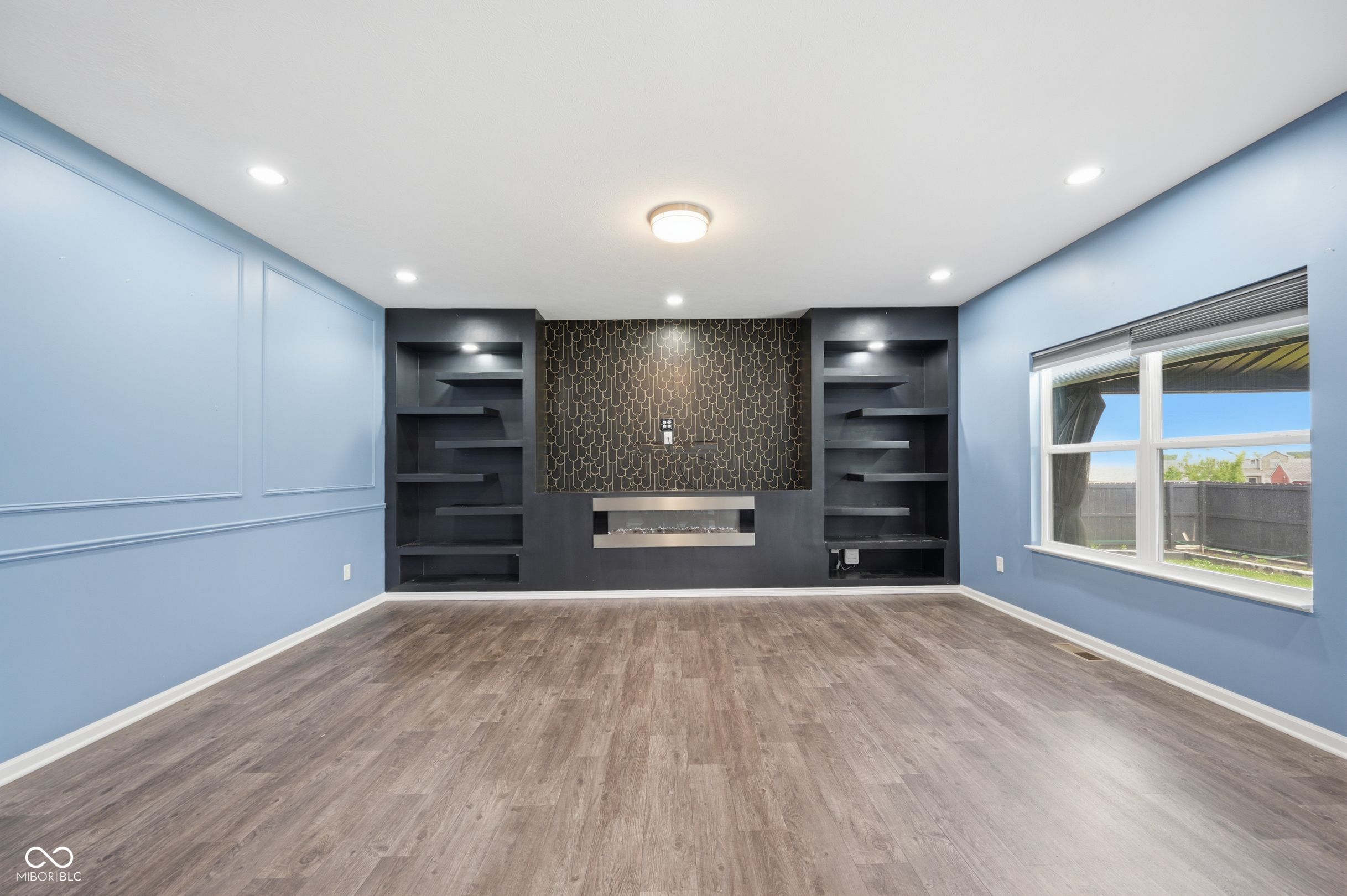 884 Capricorn Drive