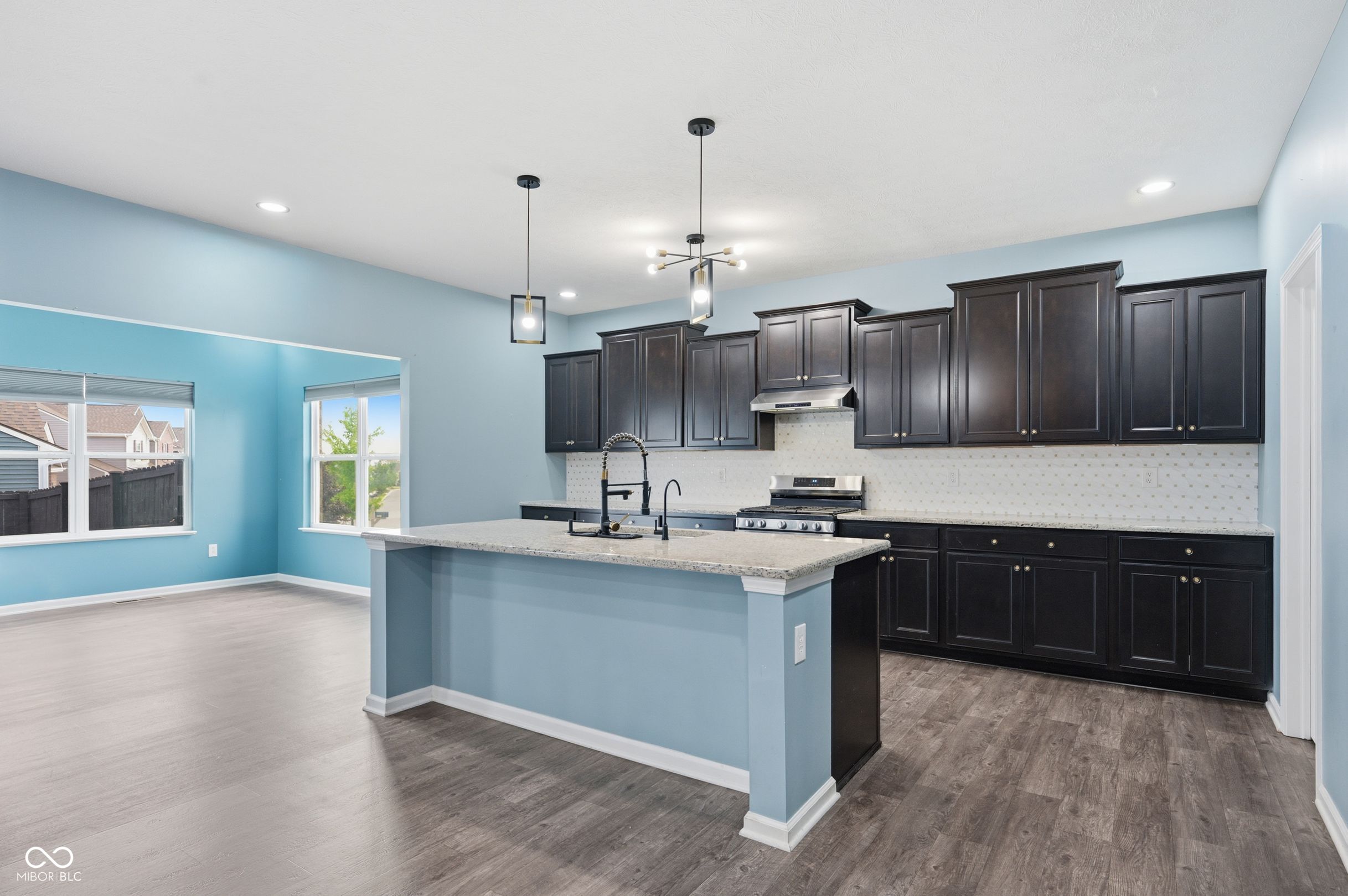 884 Capricorn Drive