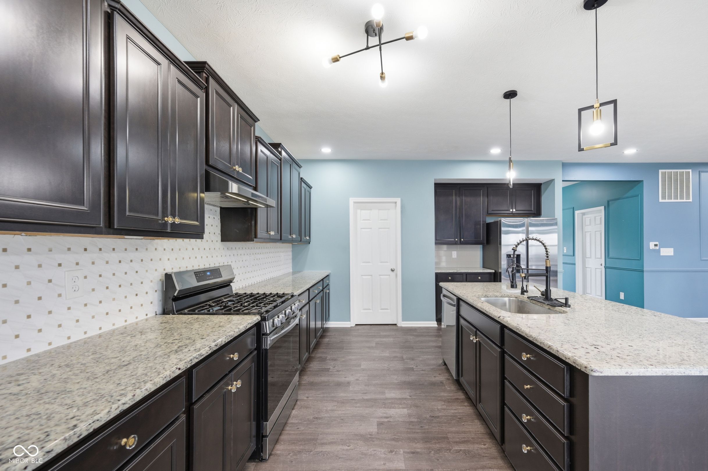 884 Capricorn Drive