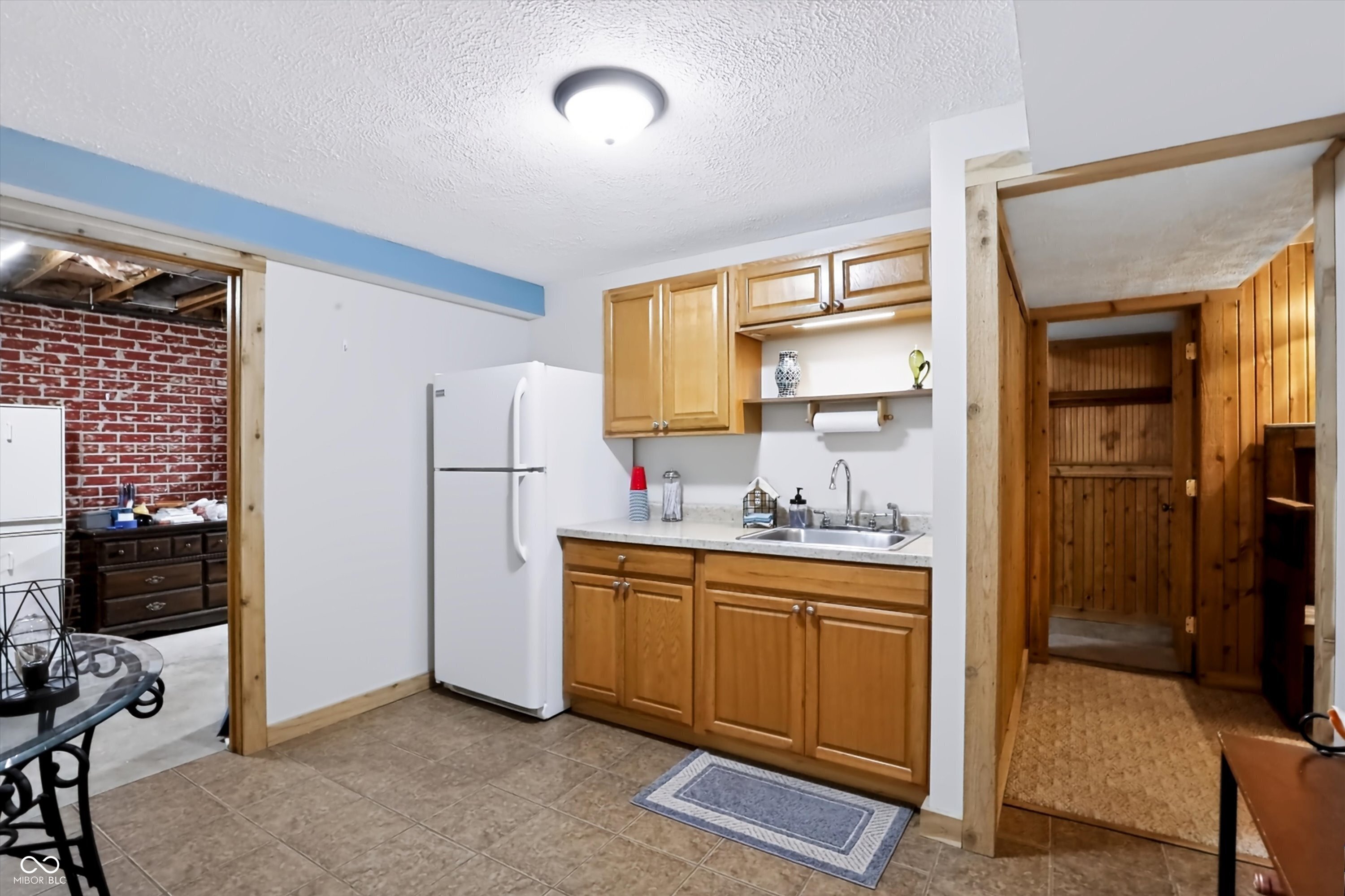 4444 Tulip Drive N