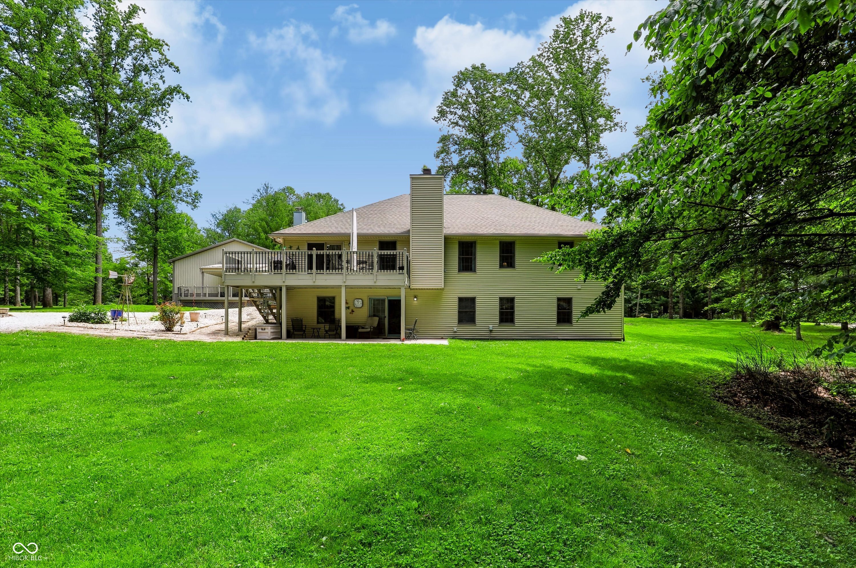 4444 Tulip Drive N