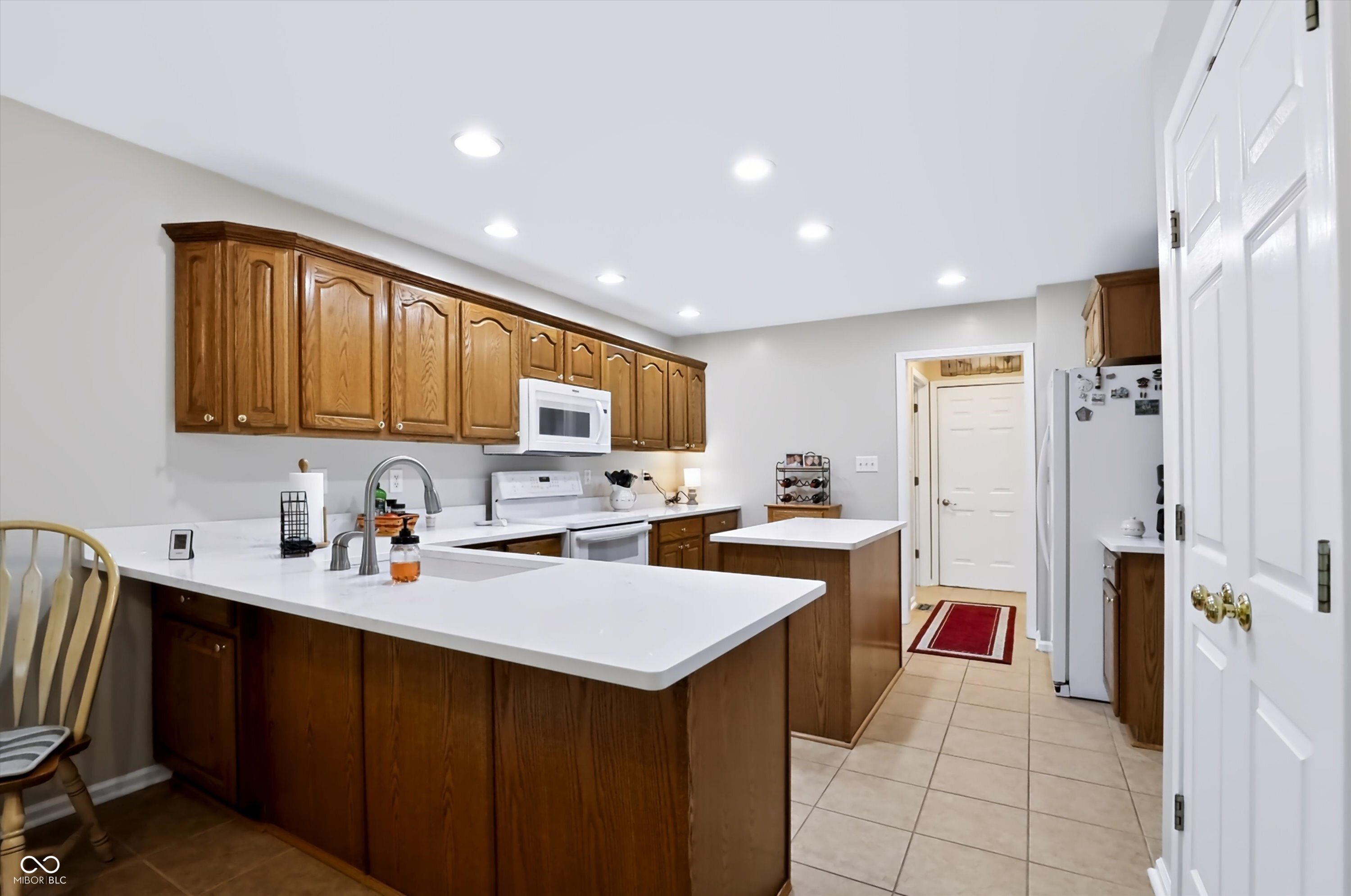 4444 Tulip Drive N