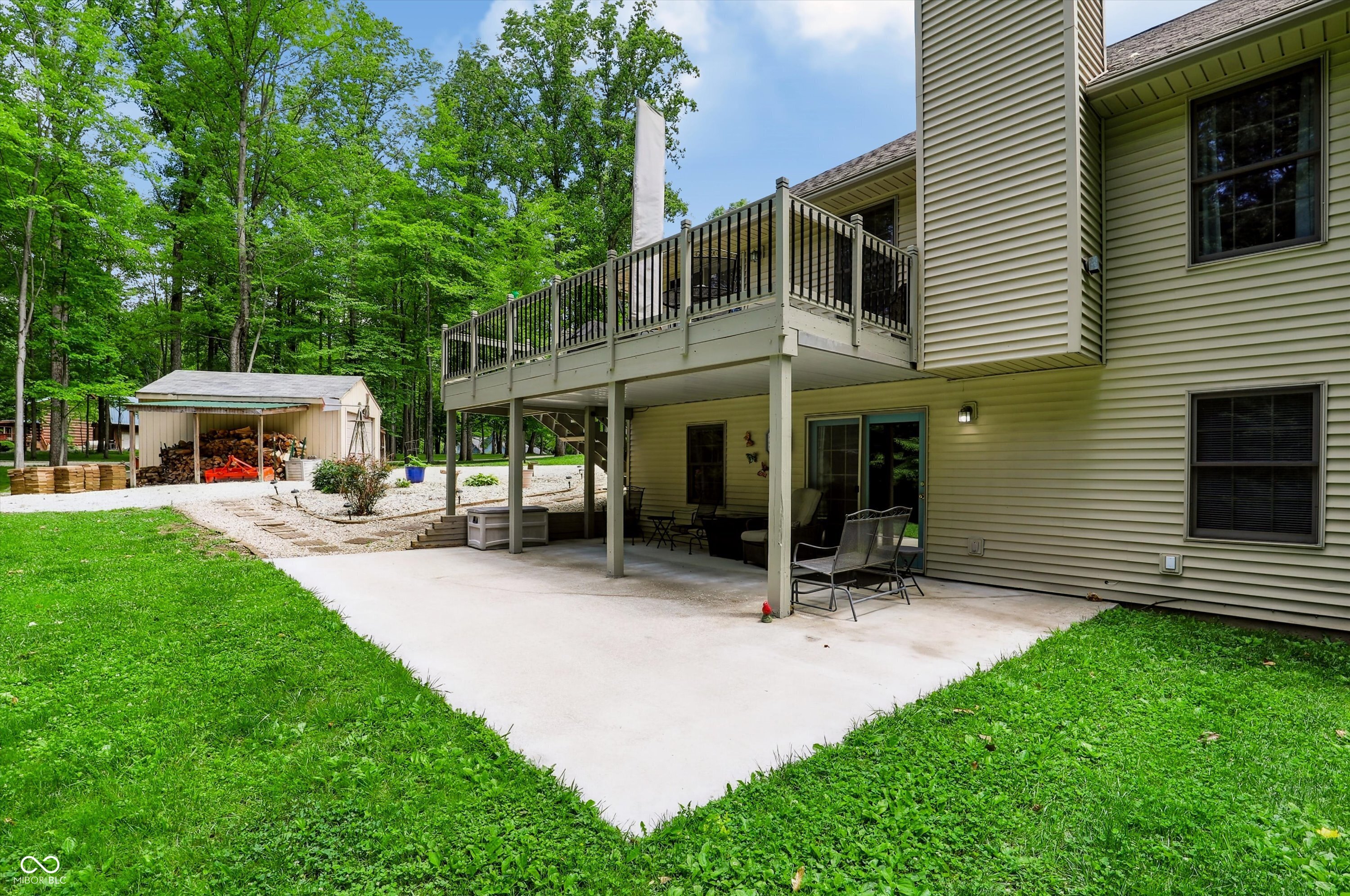 4444 Tulip Drive N