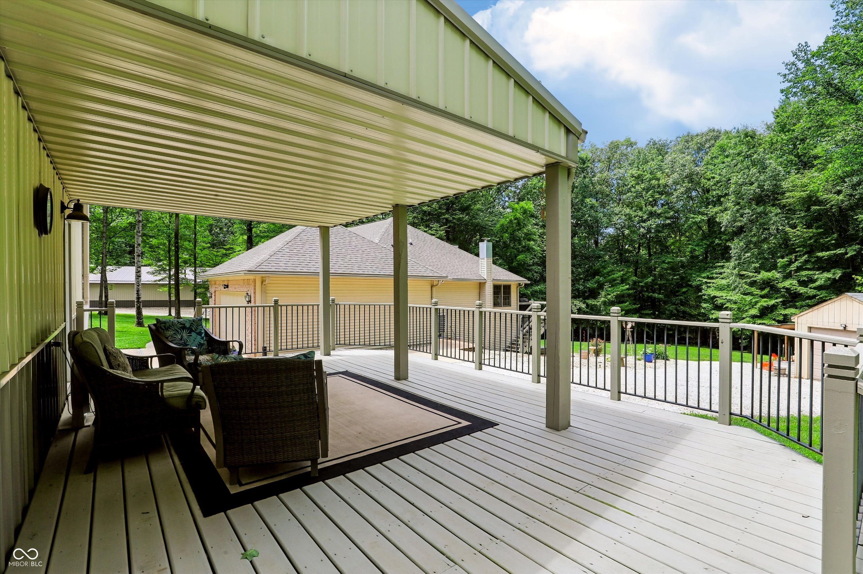 4444 Tulip Drive N