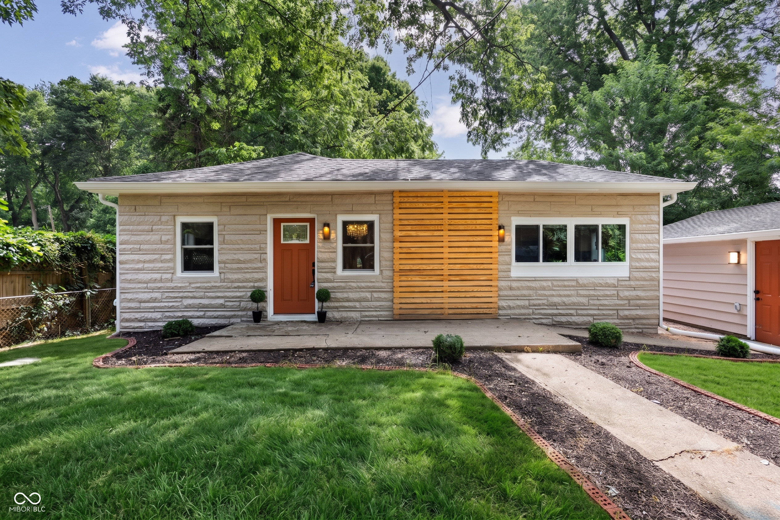 5101 Clarendon Road