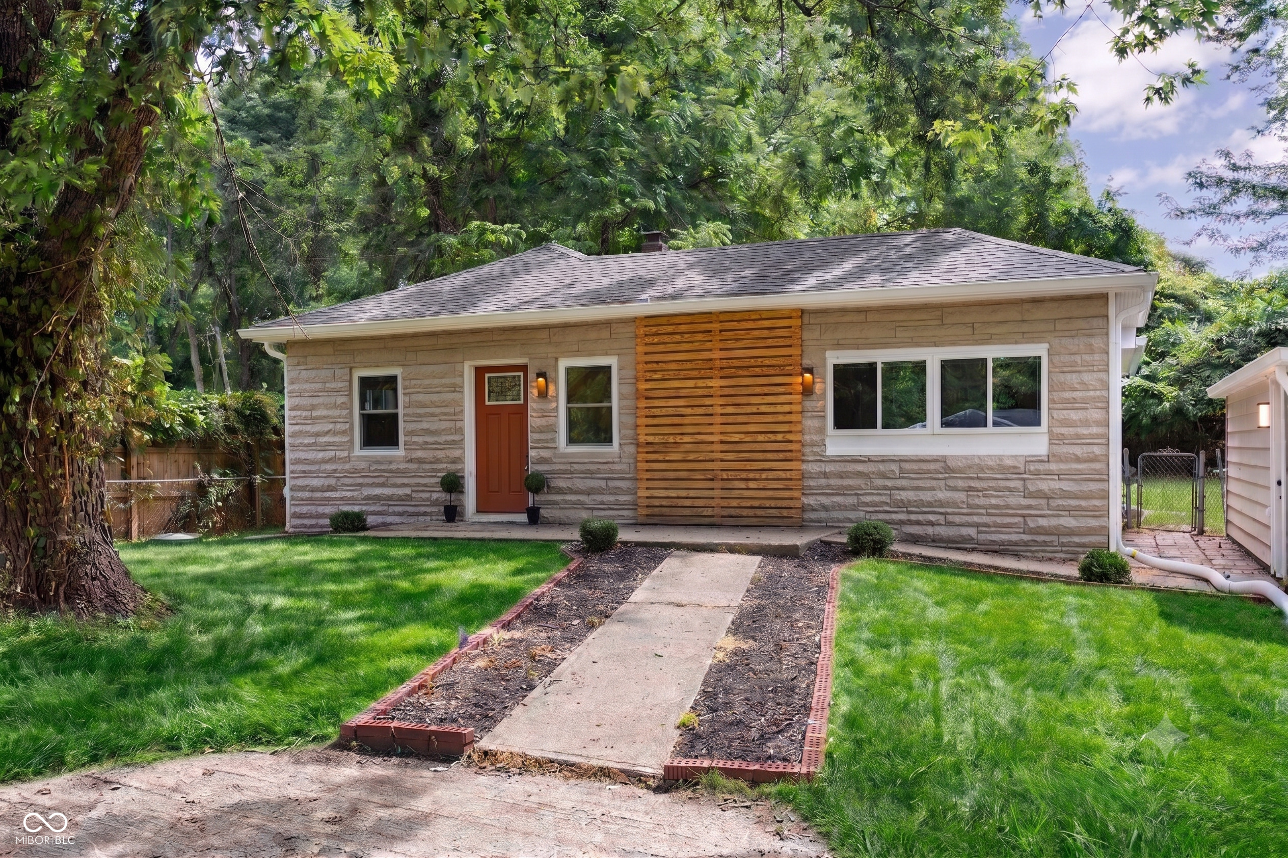 5101 Clarendon Road