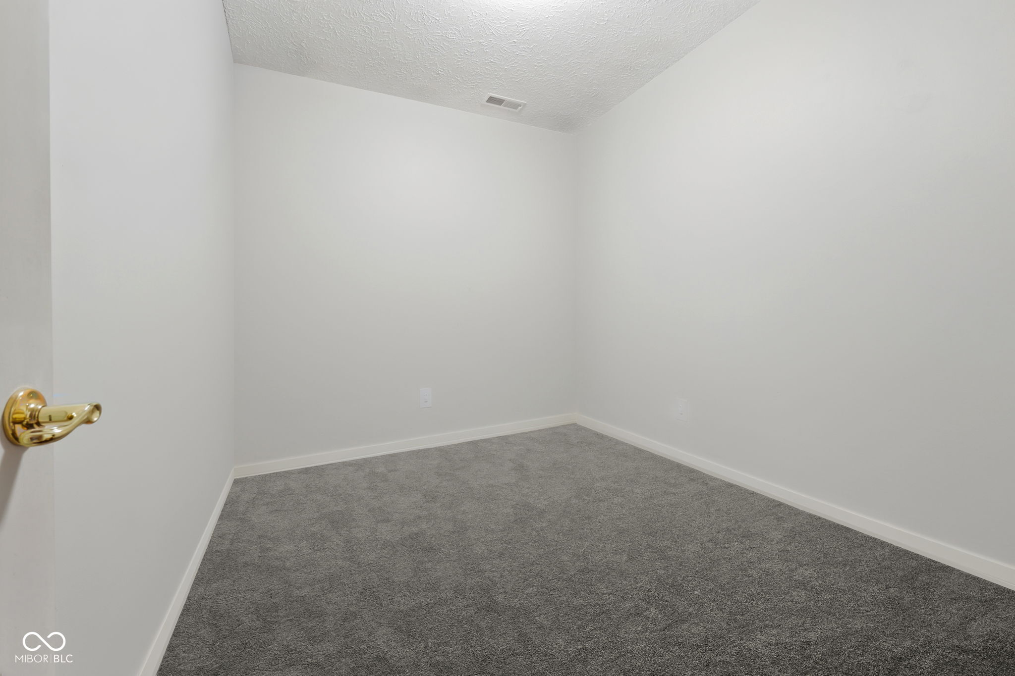 15440 Kilburn Court