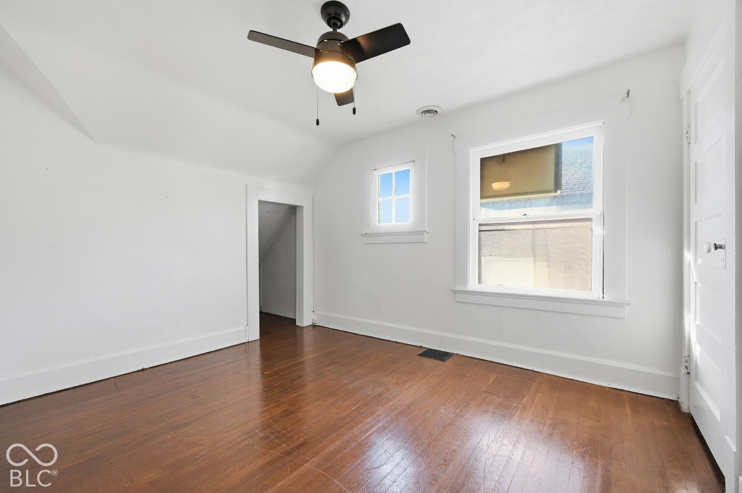 323 N Drexel Avenue