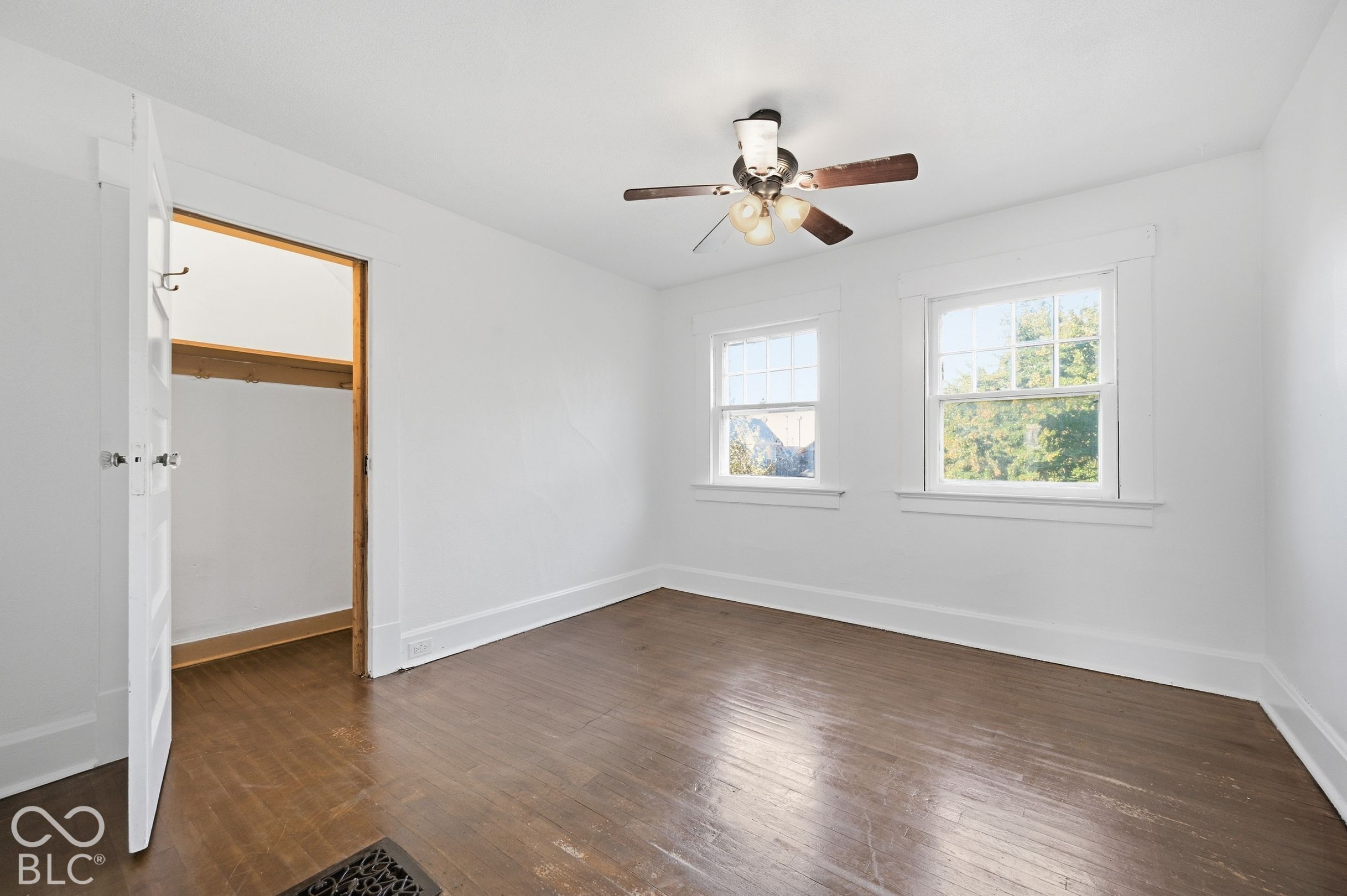 323 N Drexel Avenue