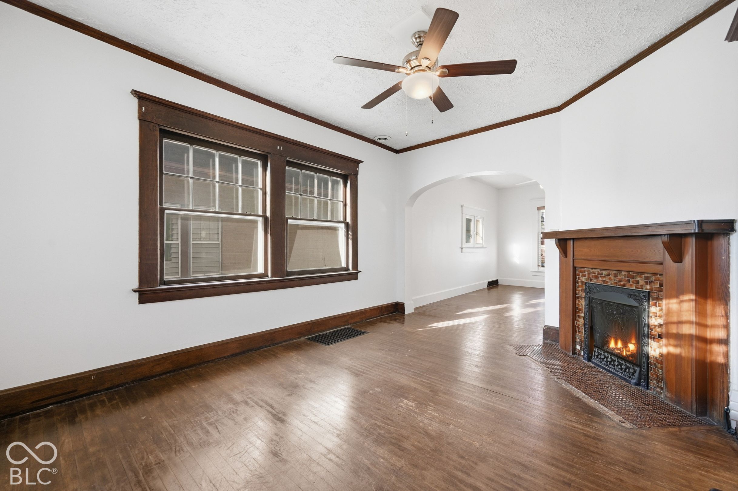 323 N Drexel Avenue