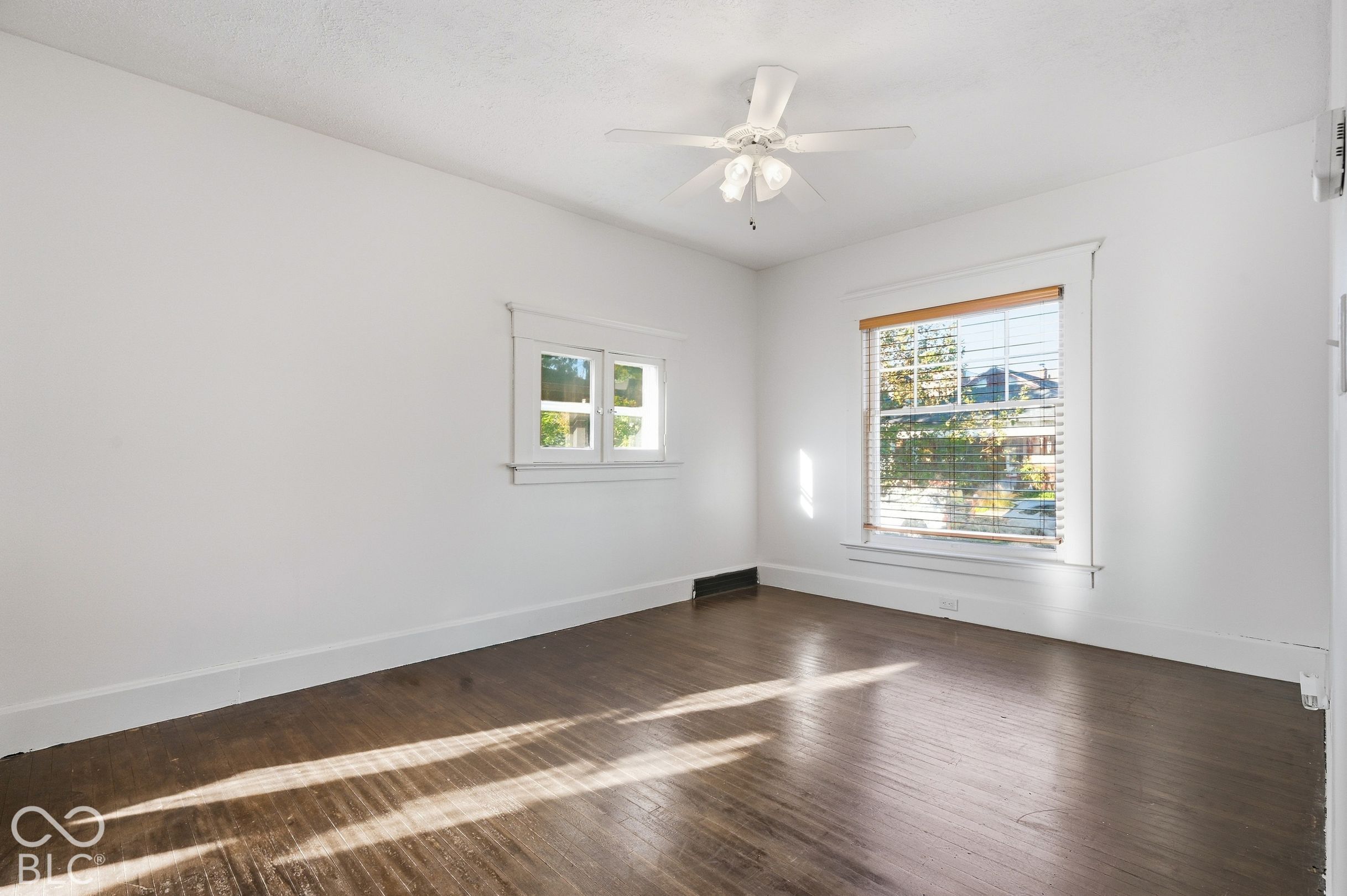323 N Drexel Avenue