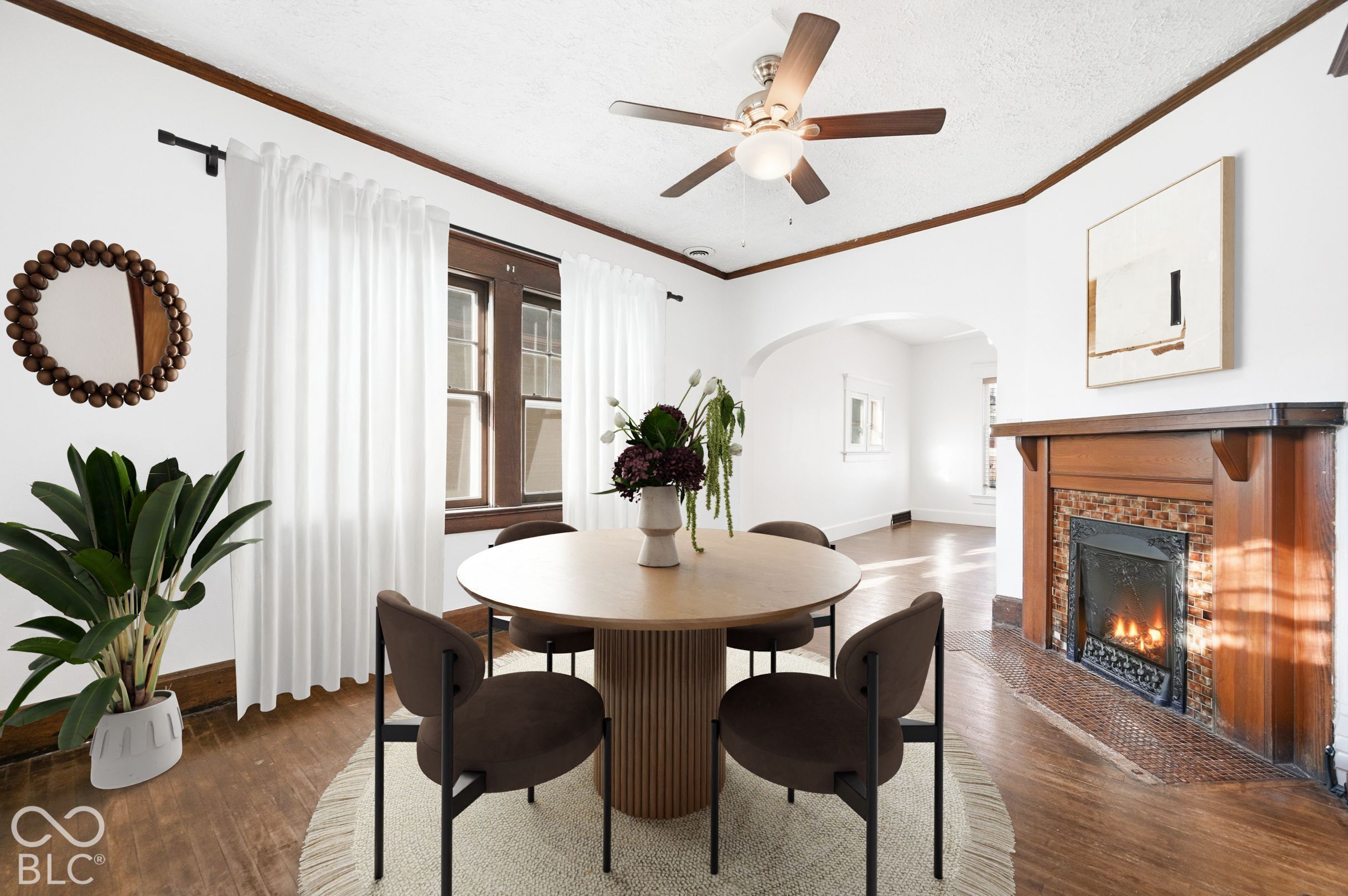 323 N Drexel Avenue