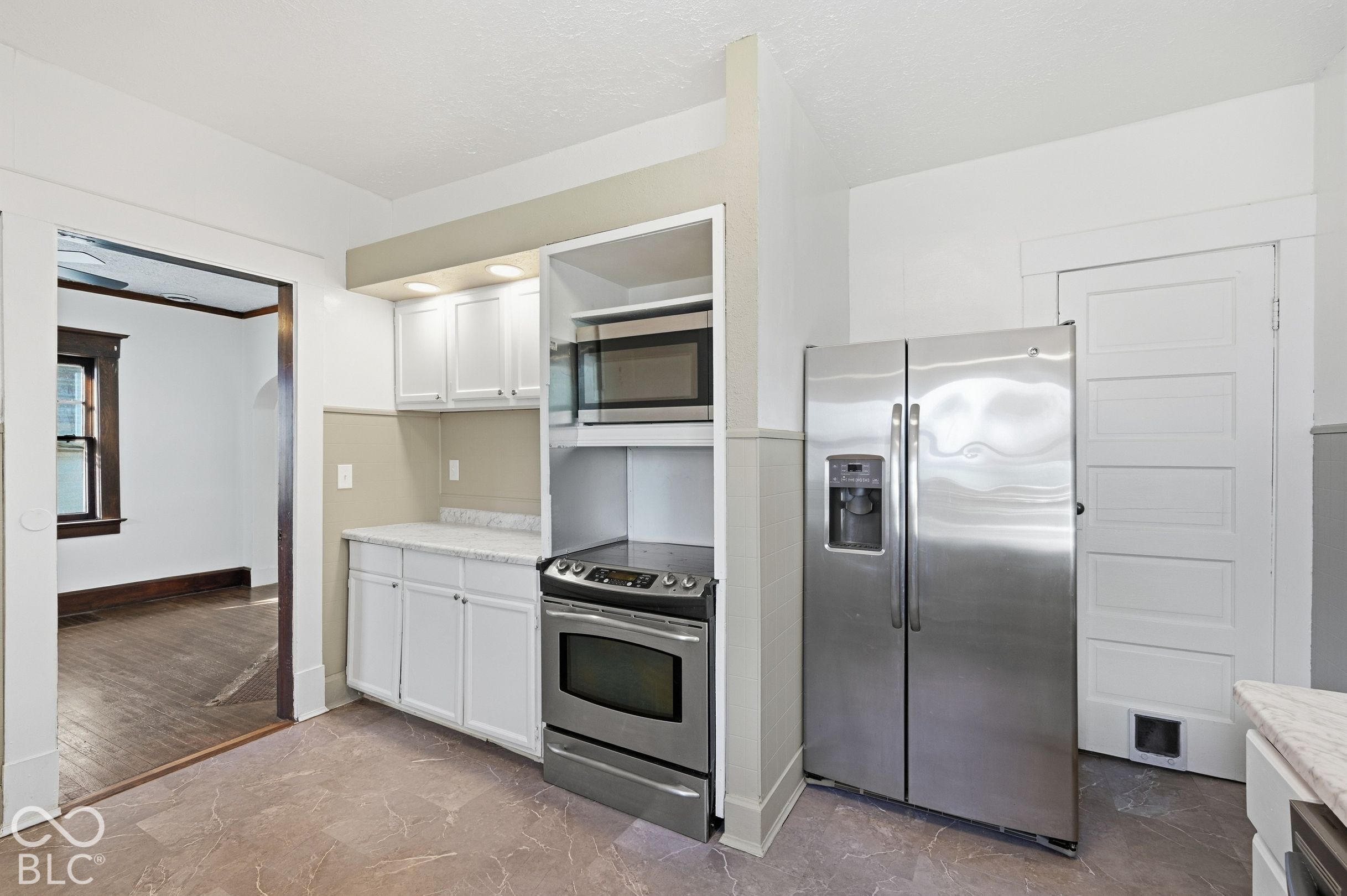 323 N Drexel Avenue
