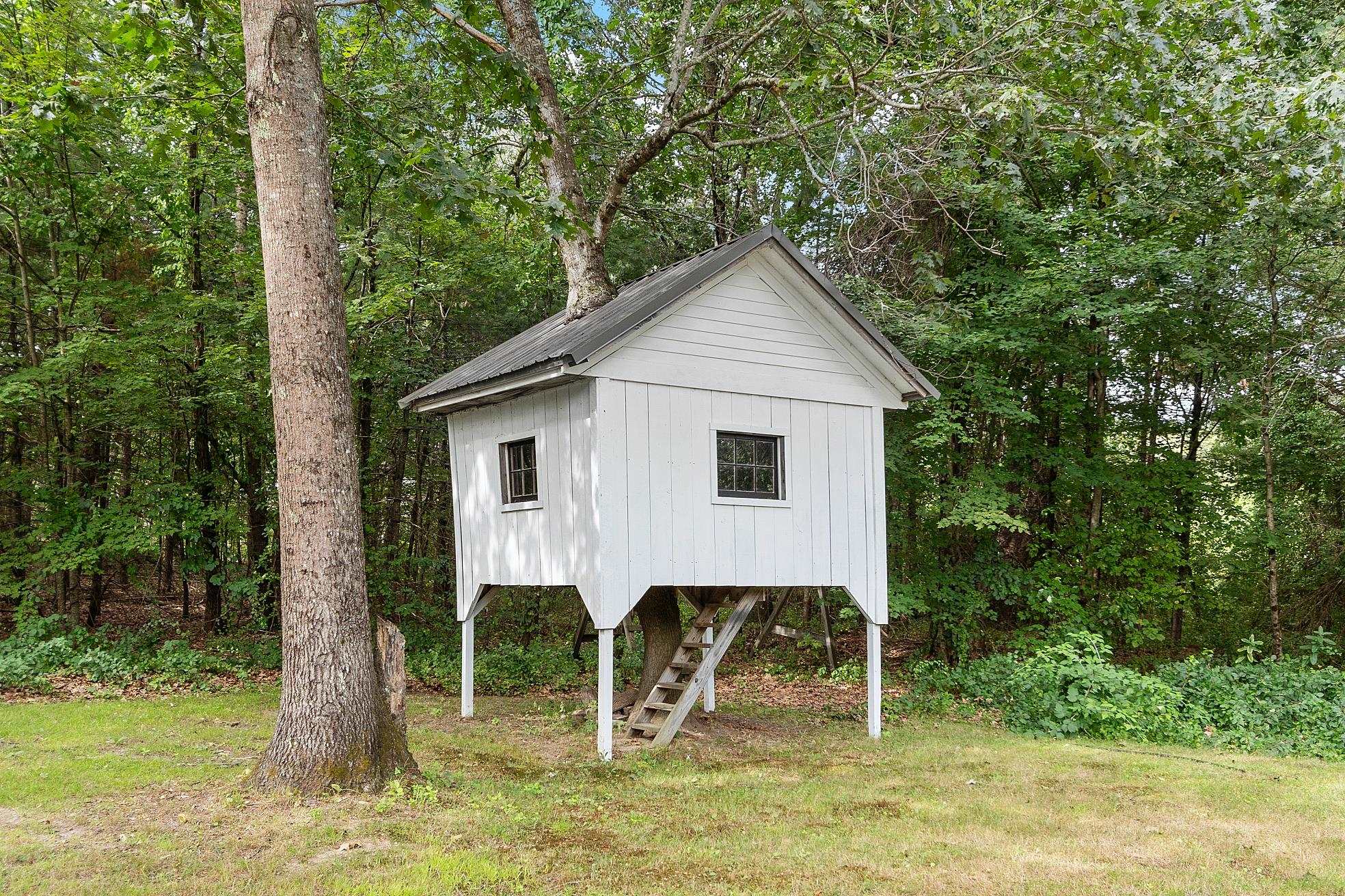 77 Mooar Hill Road