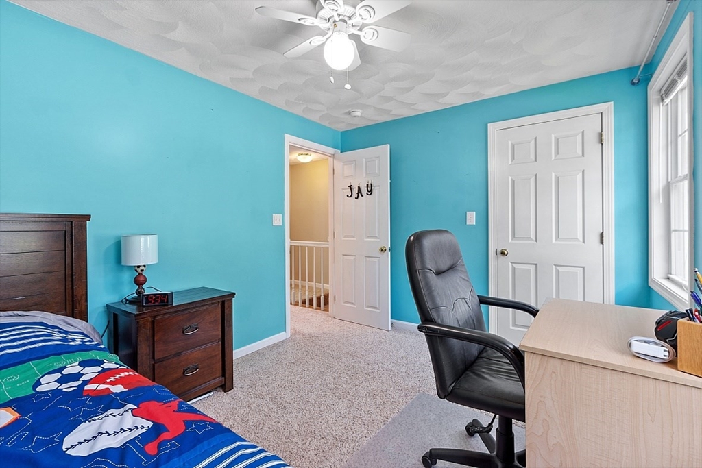 27 Lake Shore Dr S
