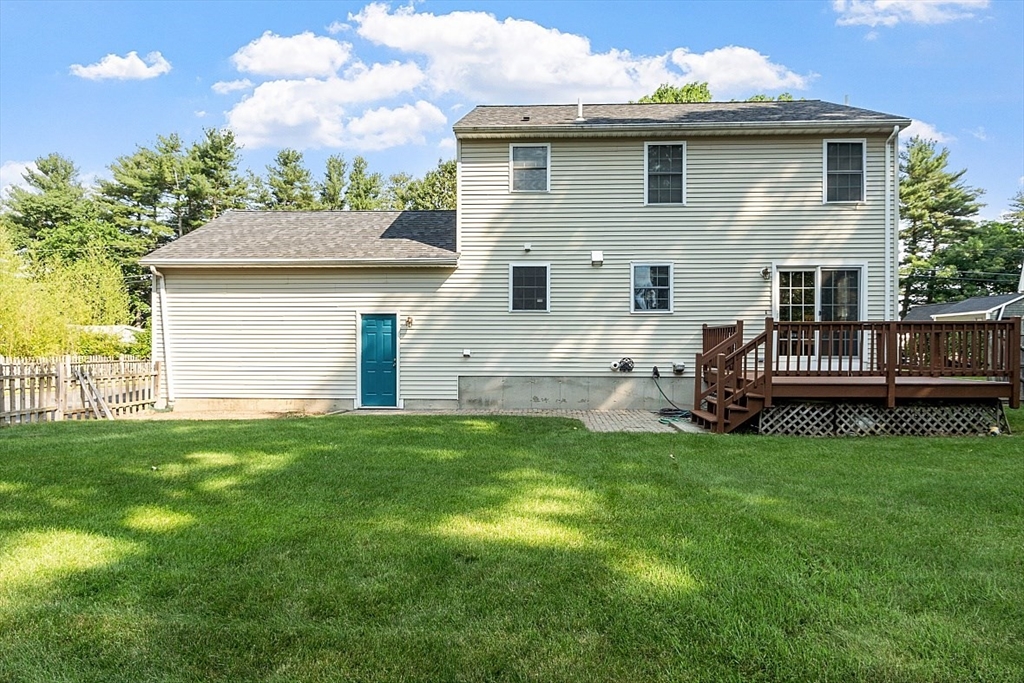 27 Lake Shore Dr S