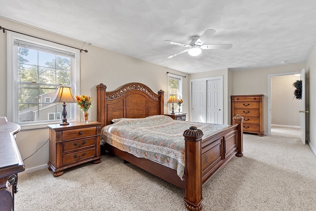 27 Lake Shore Dr S