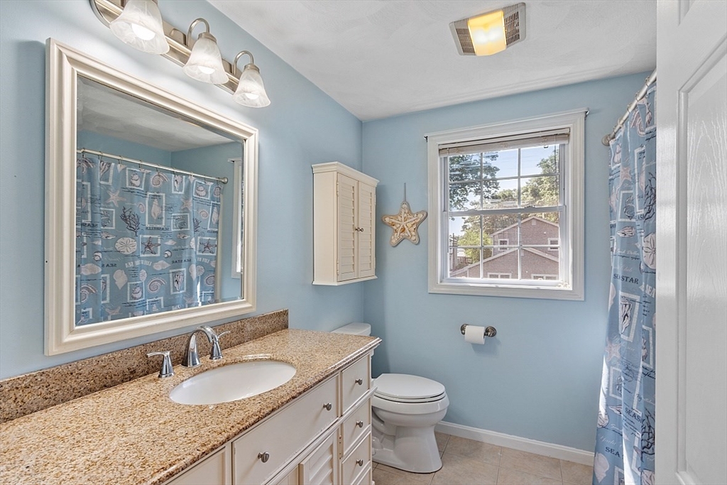 27 Lake Shore Dr S