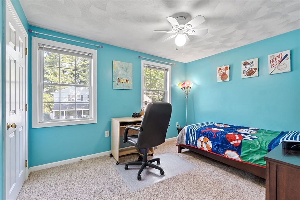 27 Lake Shore Dr S