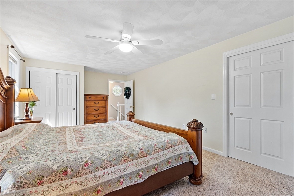 27 Lake Shore Dr S