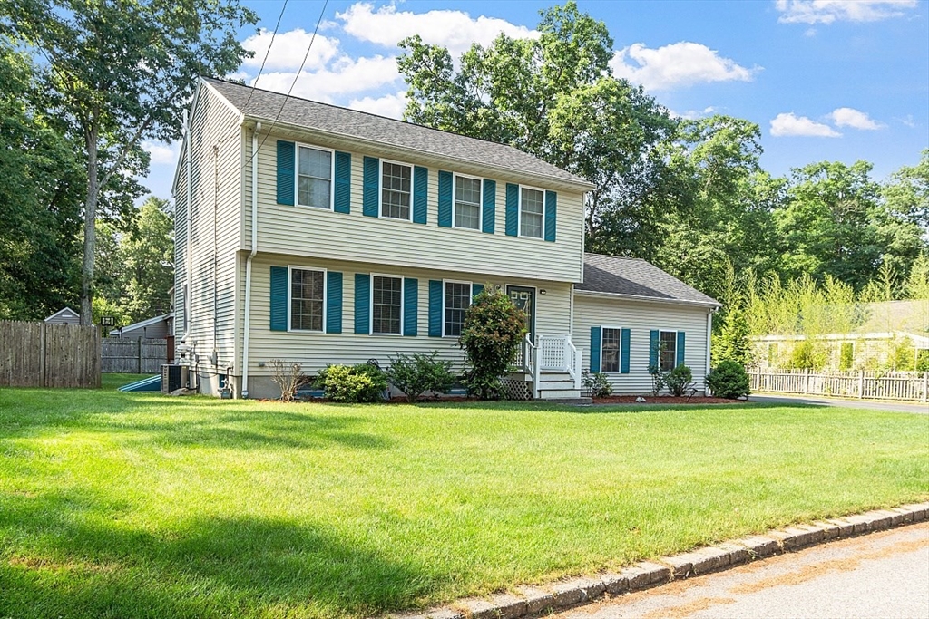 27 Lake Shore Dr S