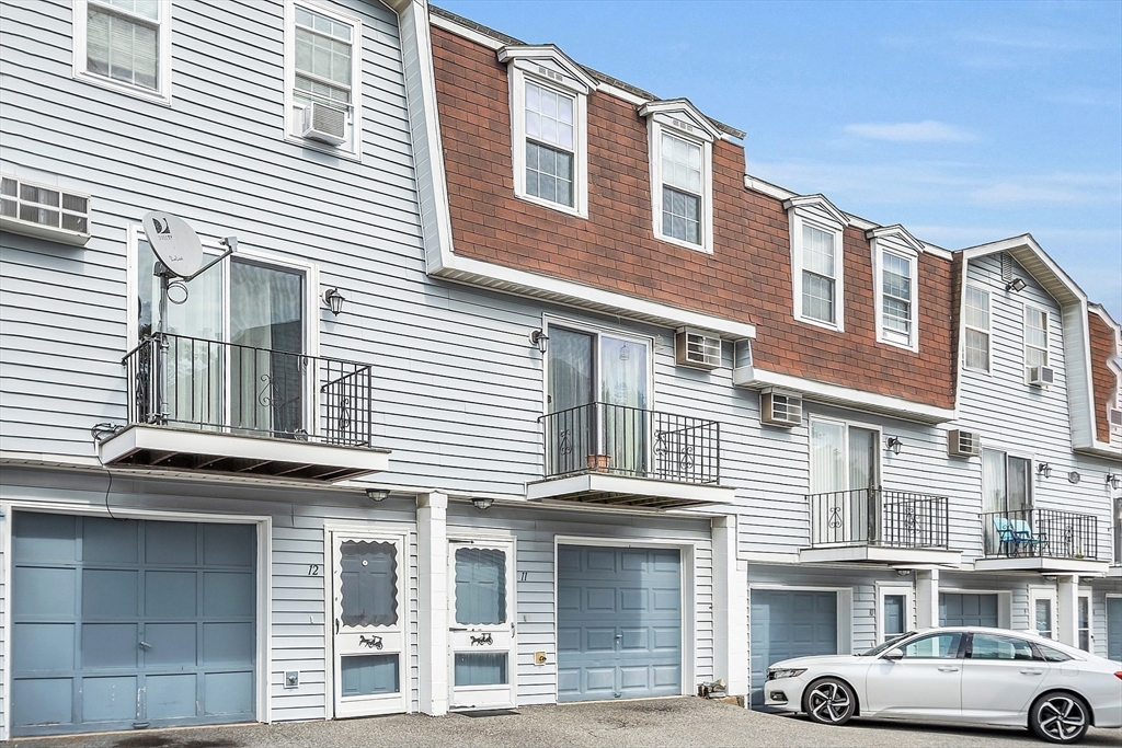 1271 Pawtucket Blvd # 11