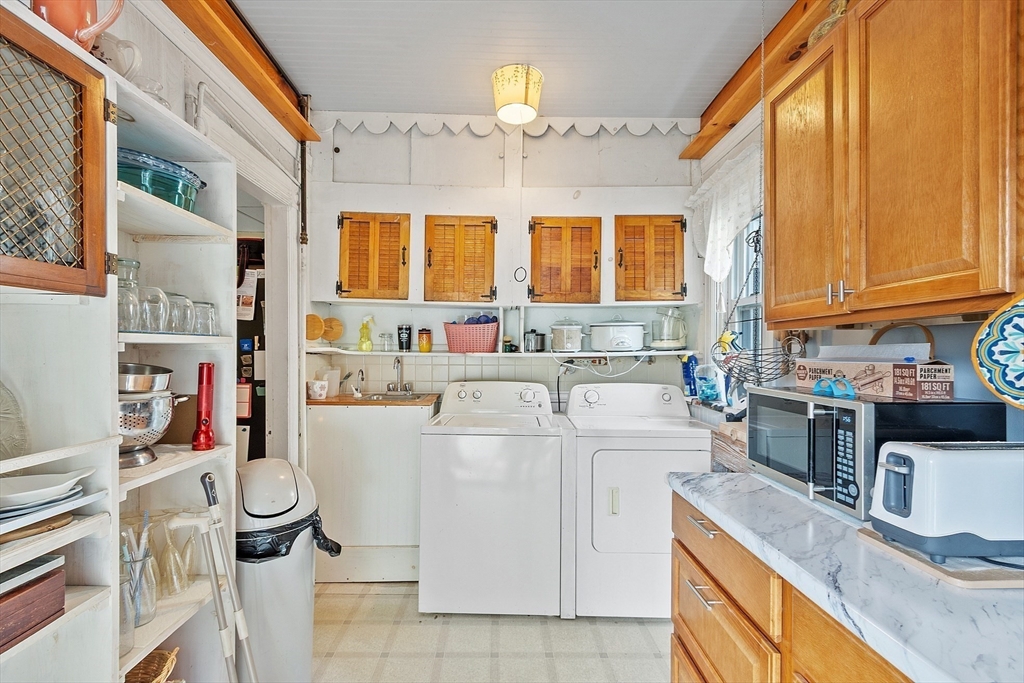 491 High St