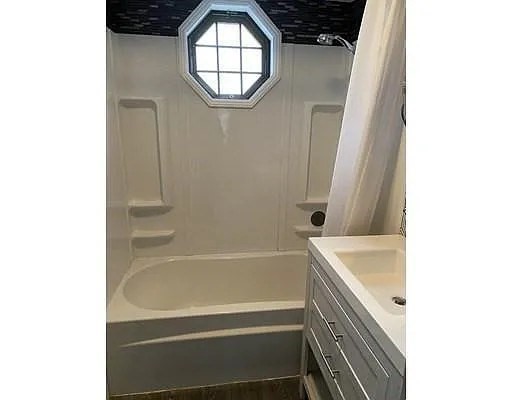 491 High St