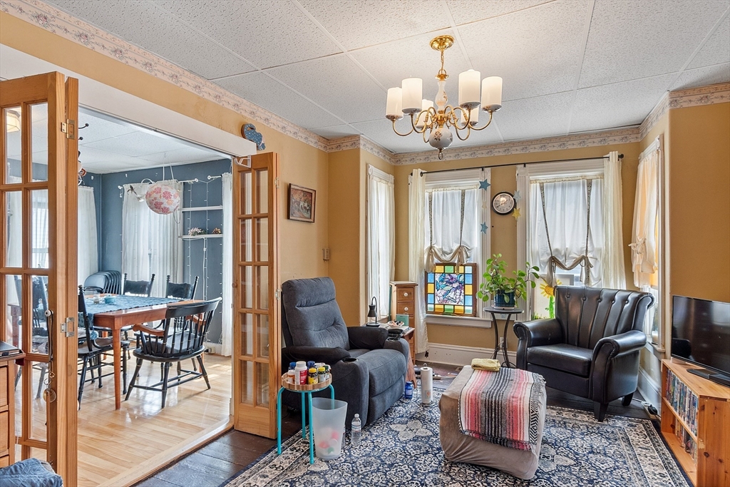 491 High St