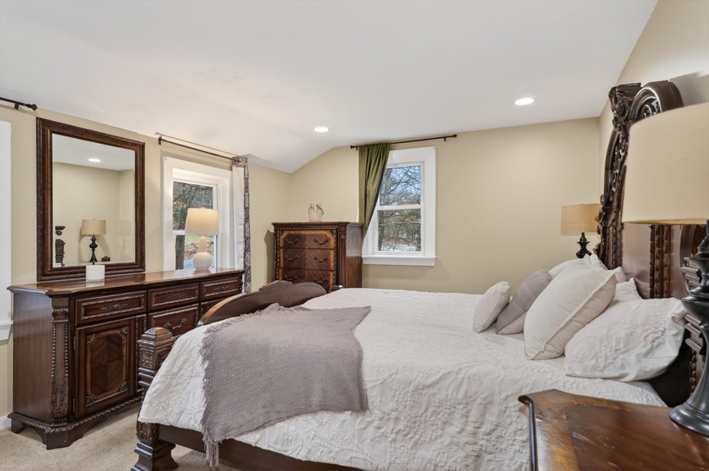 12 Keyes Road