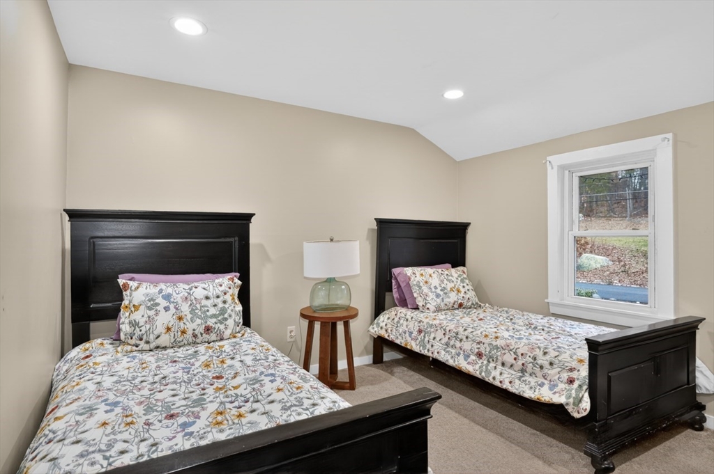 12 Keyes Road