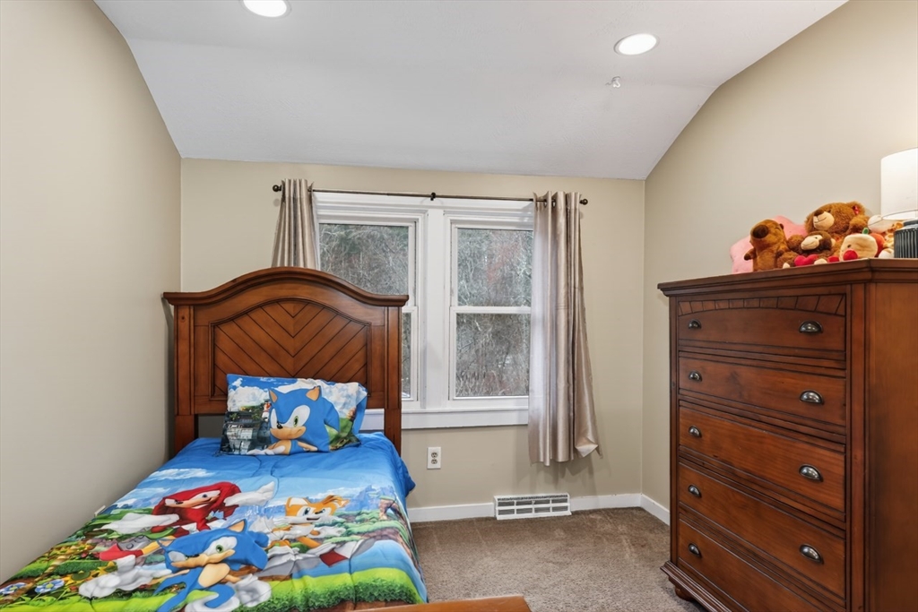 12 Keyes Road