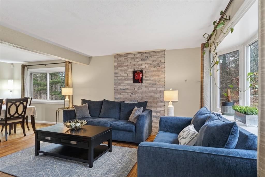 12 Keyes Road