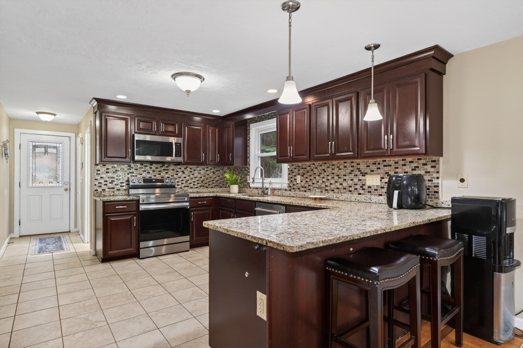 12 Keyes Road